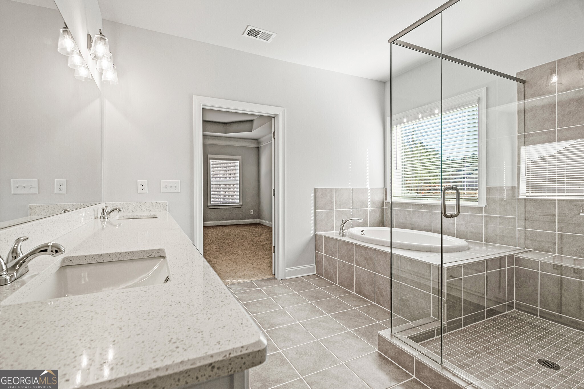 3240 Lions Ruby Lane