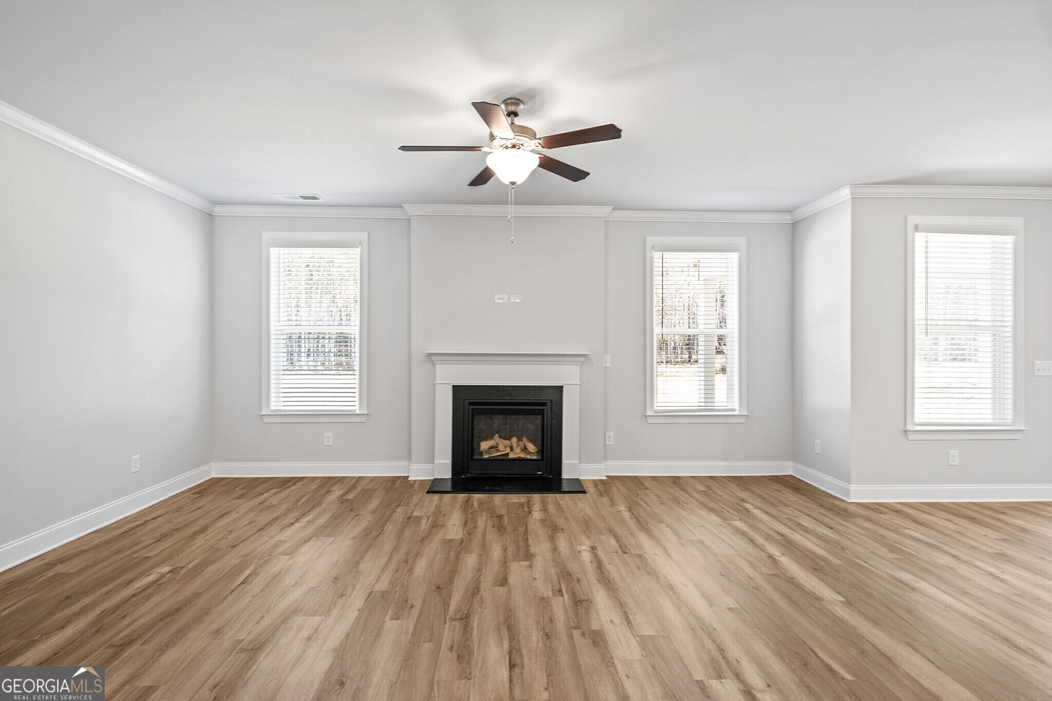 3240 Lions Ruby Lane