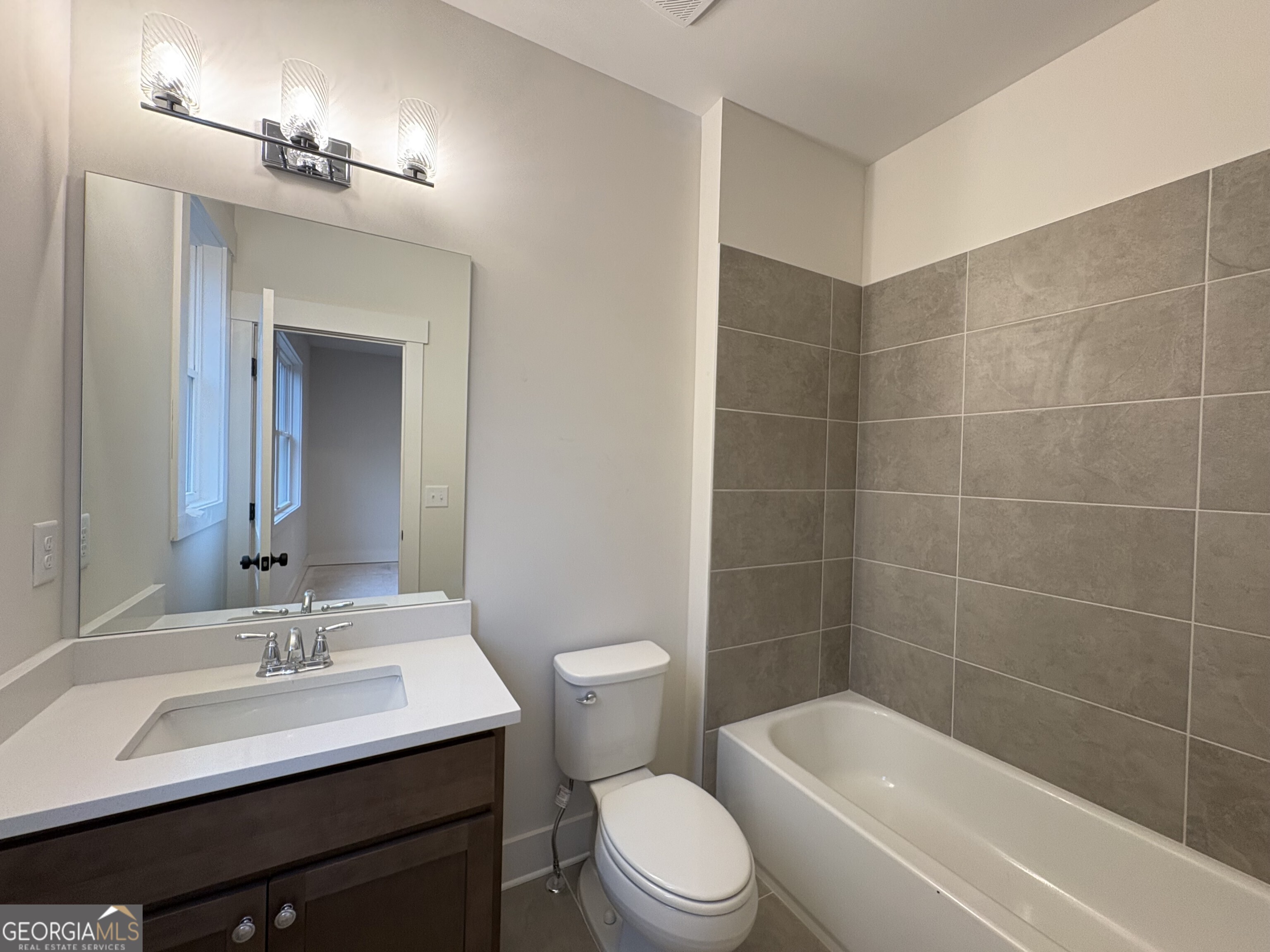 4640 Greyson Manor Drive