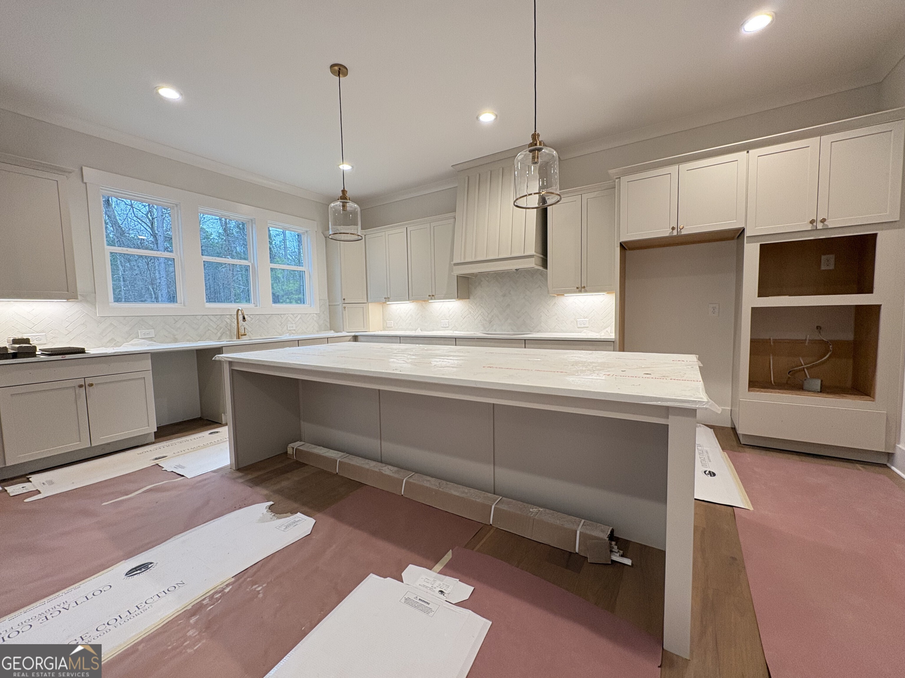 4640 Greyson Manor Drive