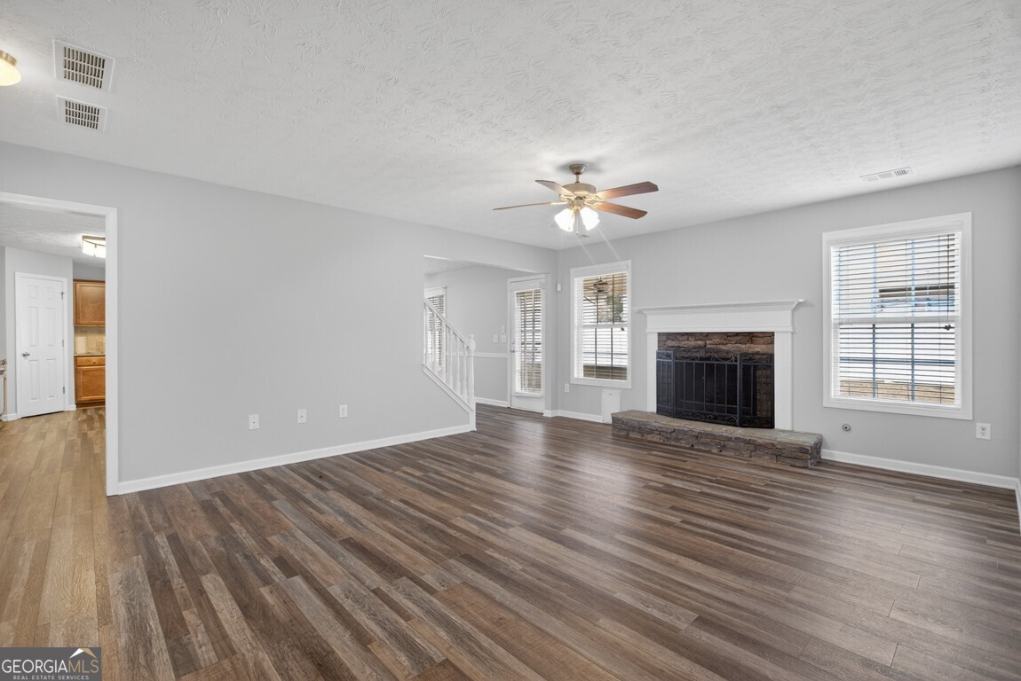 3338 Gardenside Walk