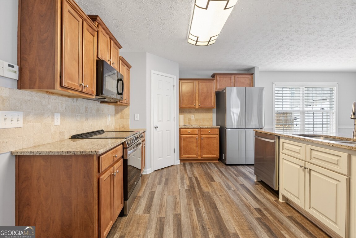 3338 Gardenside Walk