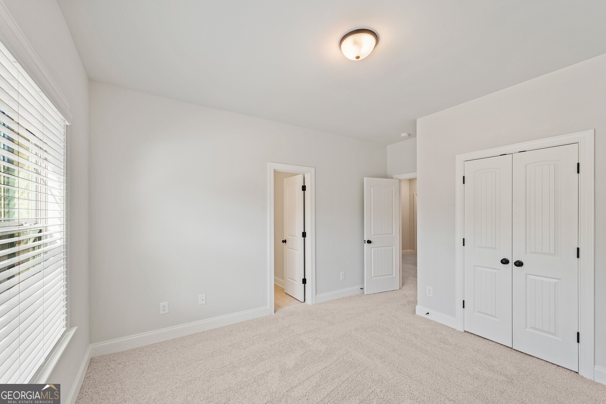 3261 Lions Ruby Lane