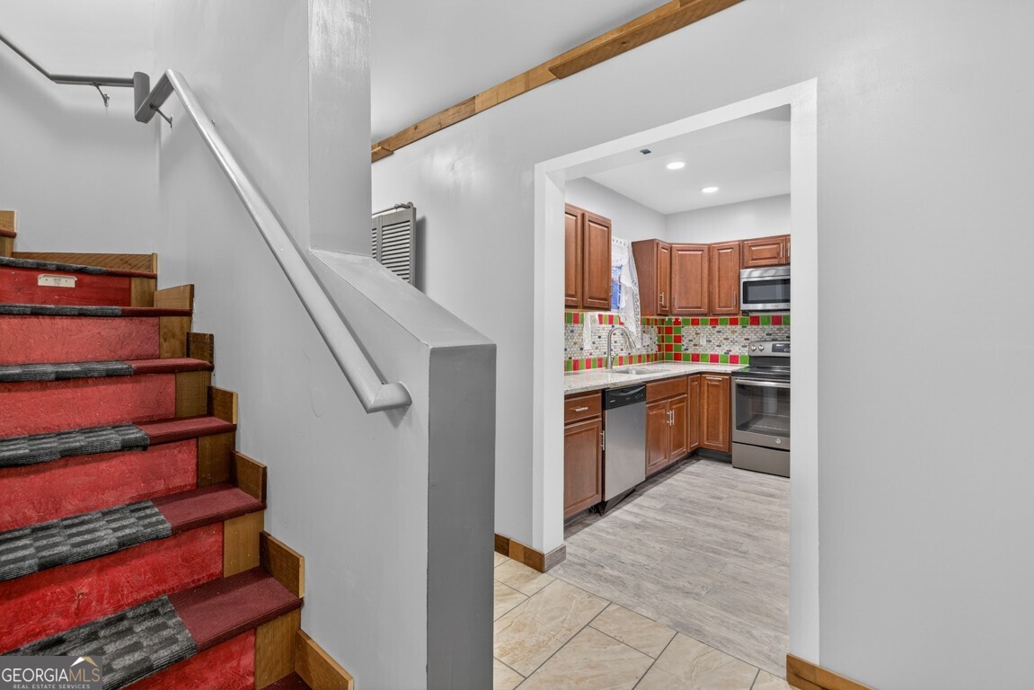 1393 Silver Thorne Court