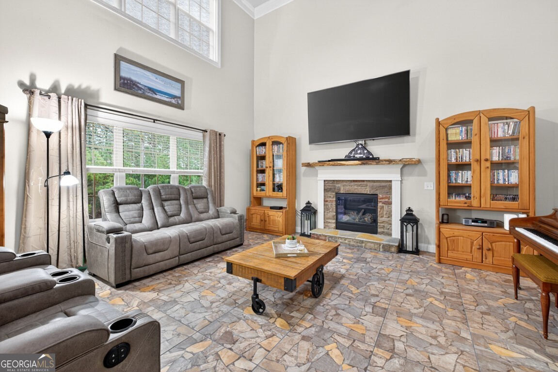 1393 Silver Thorne Court