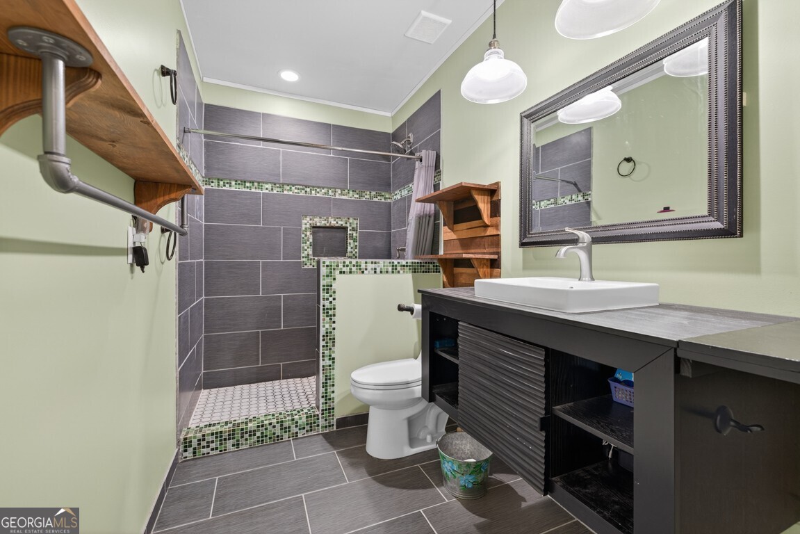 1393 Silver Thorne Court