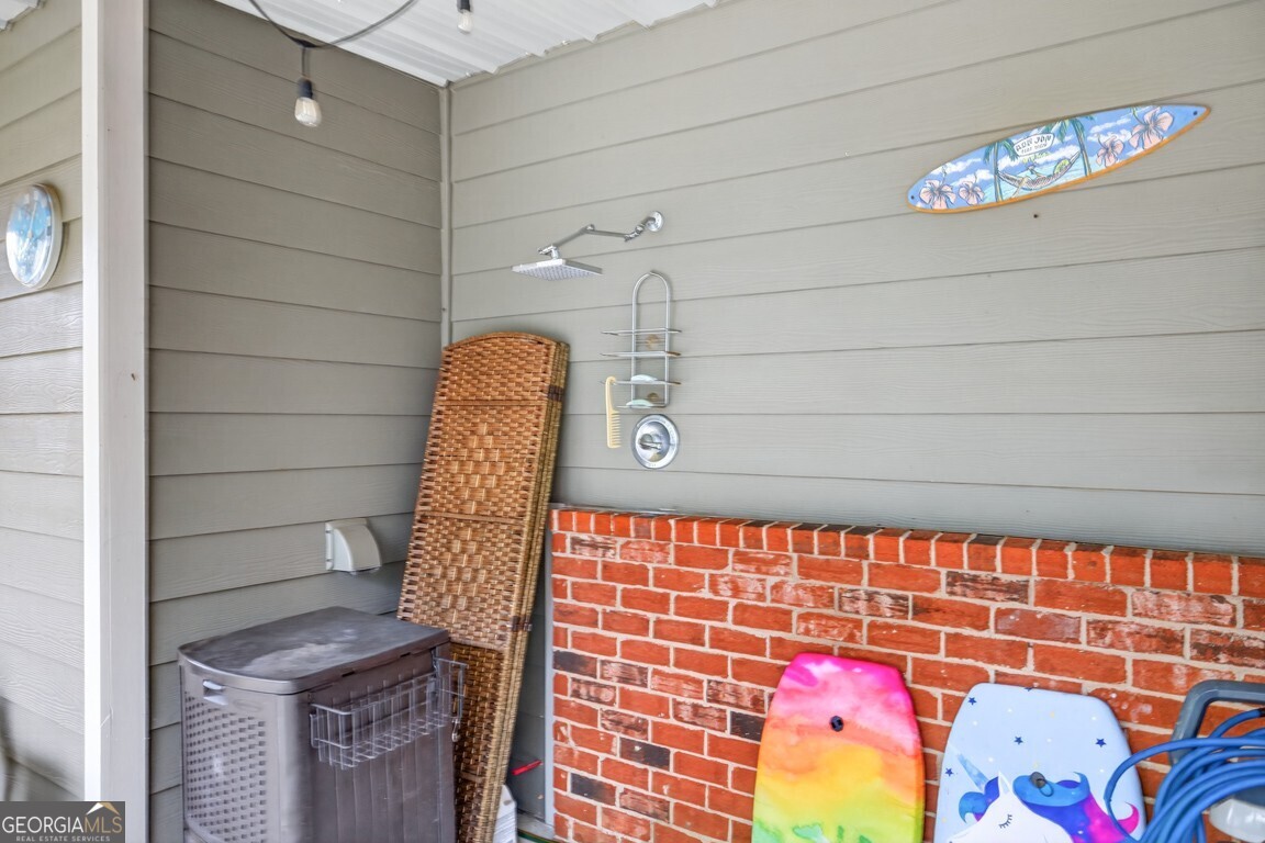 1393 Silver Thorne Court