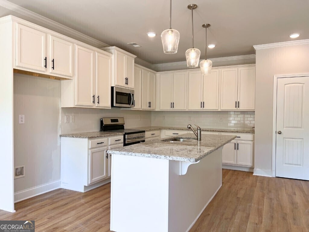 136 Greenview Court