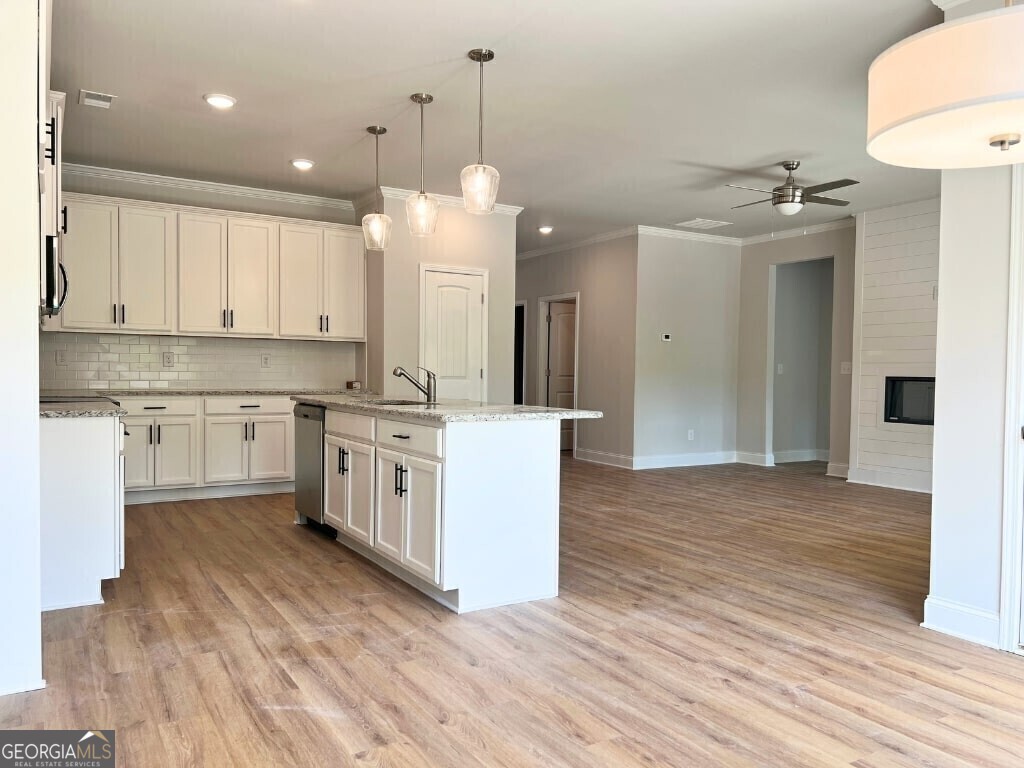 136 Greenview Court