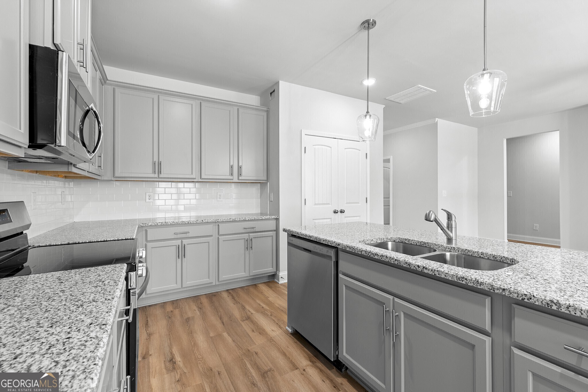 154 Greenview Court