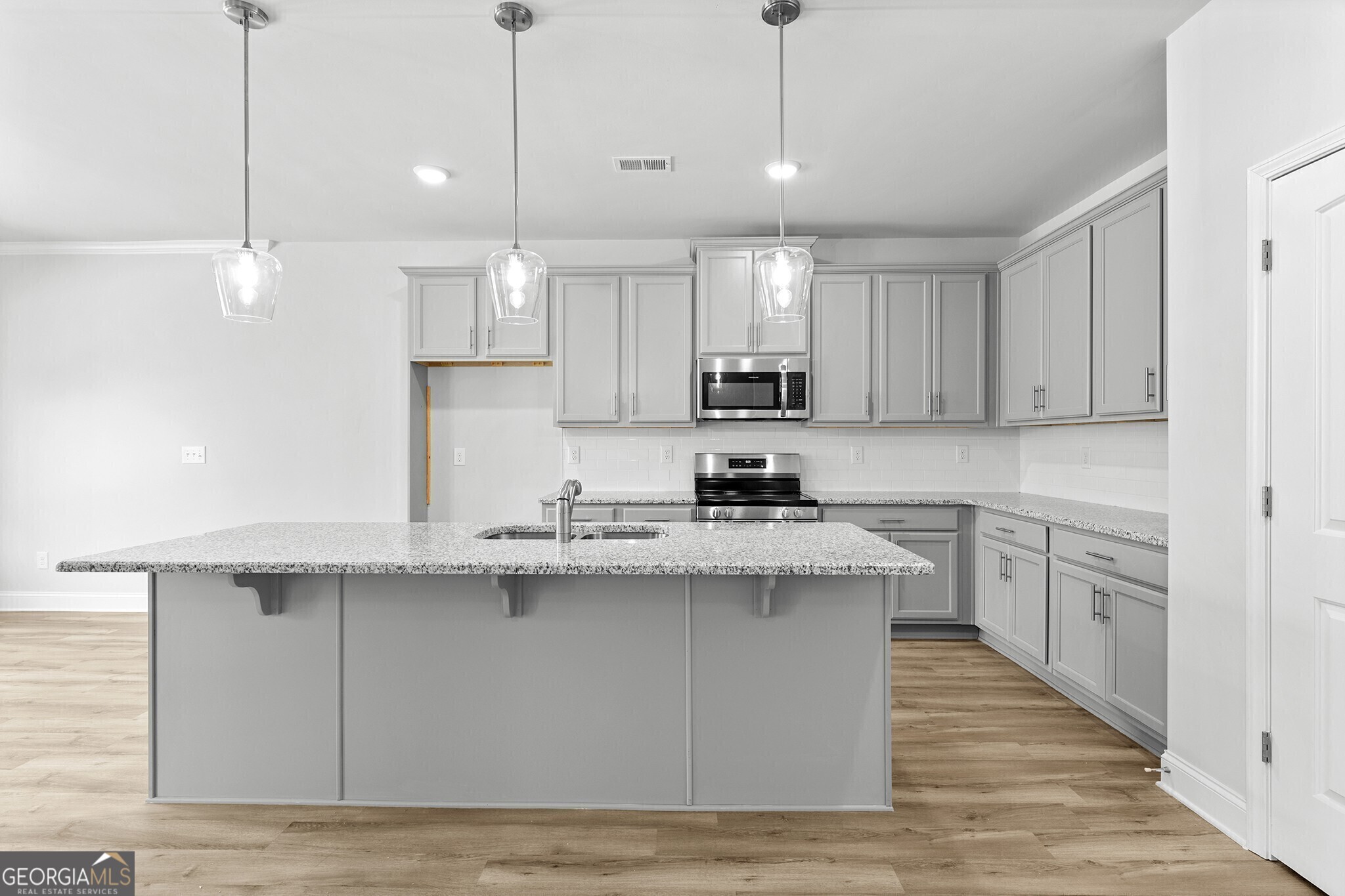 154 Greenview Court
