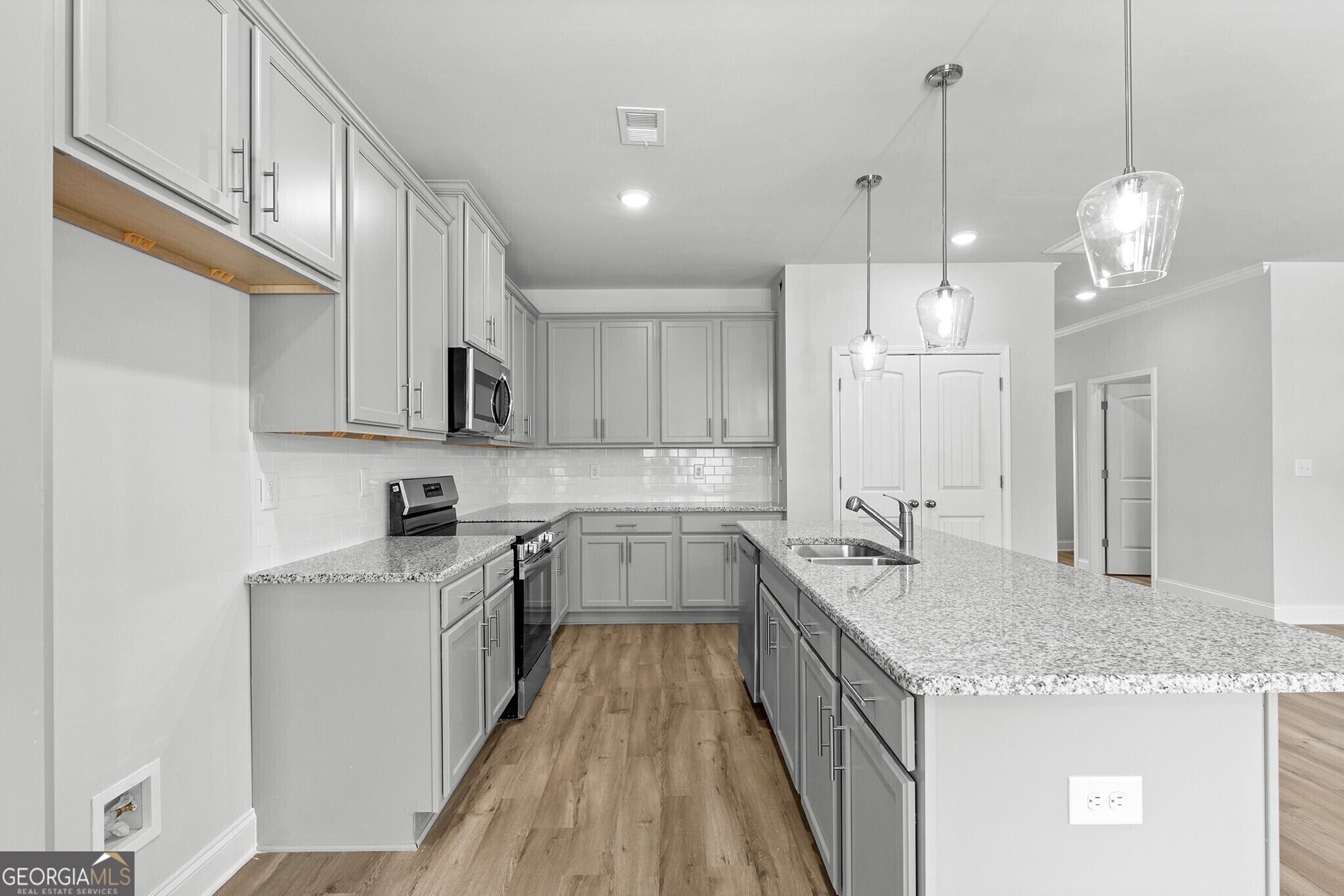 154 Greenview Court