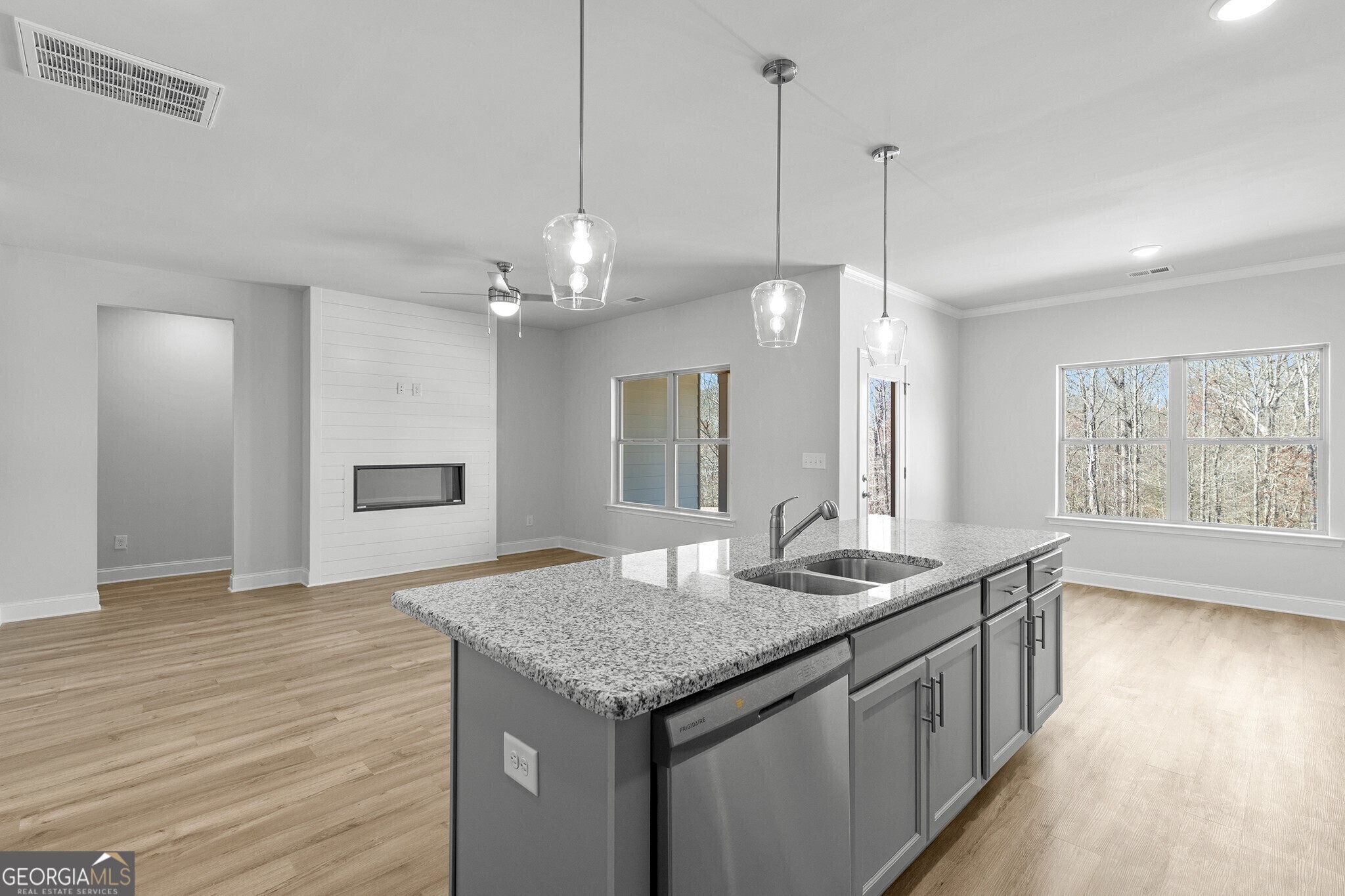 154 Greenview Court