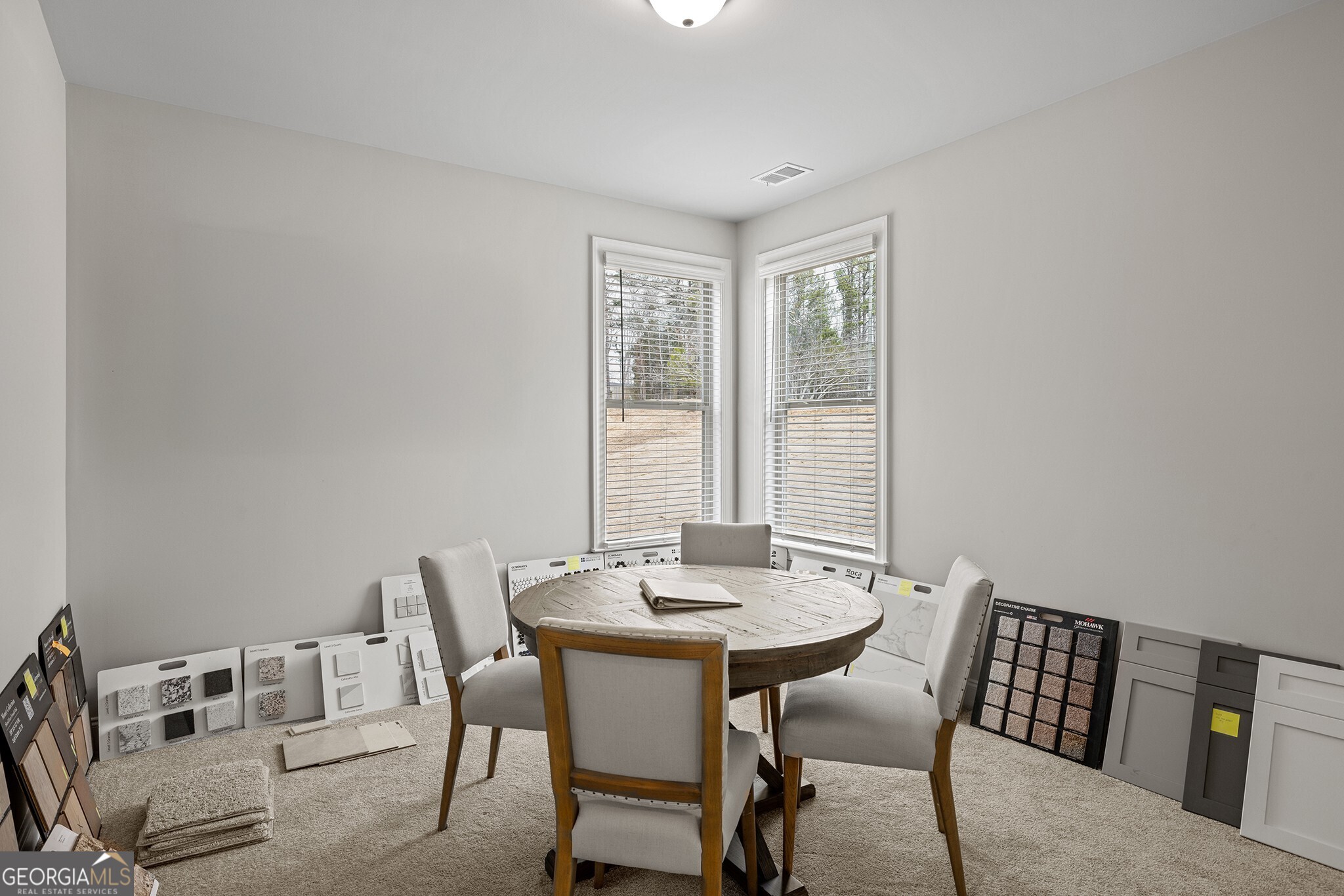 3296 Lions Ruby Lane