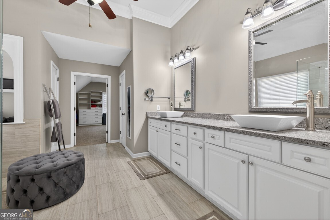 8023 Sleepy Lagoon Way