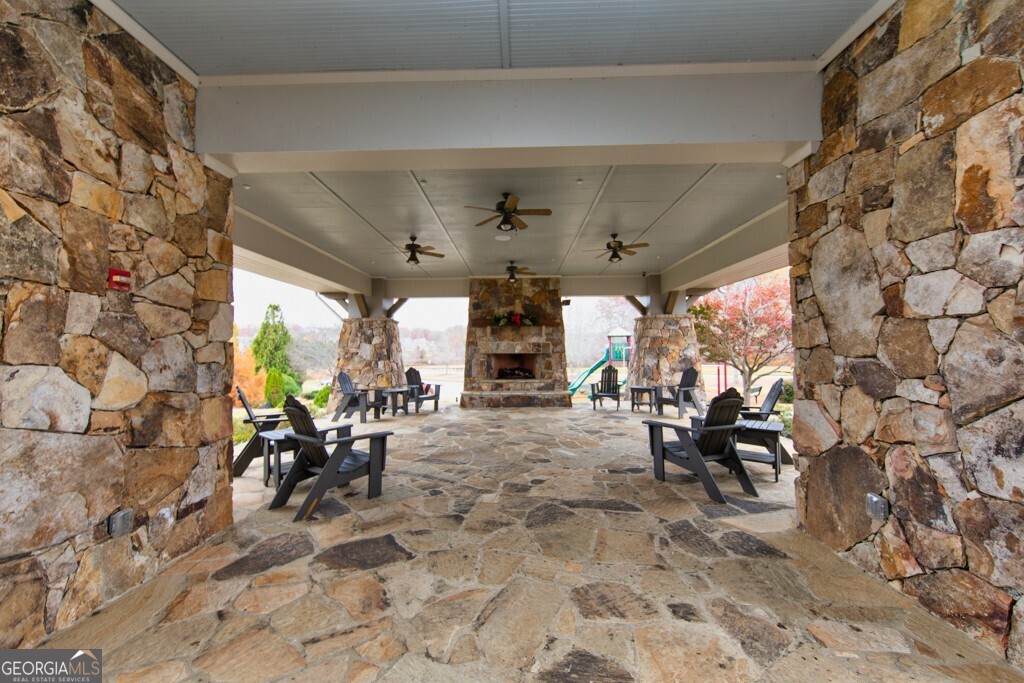 8023 Sleepy Lagoon Way