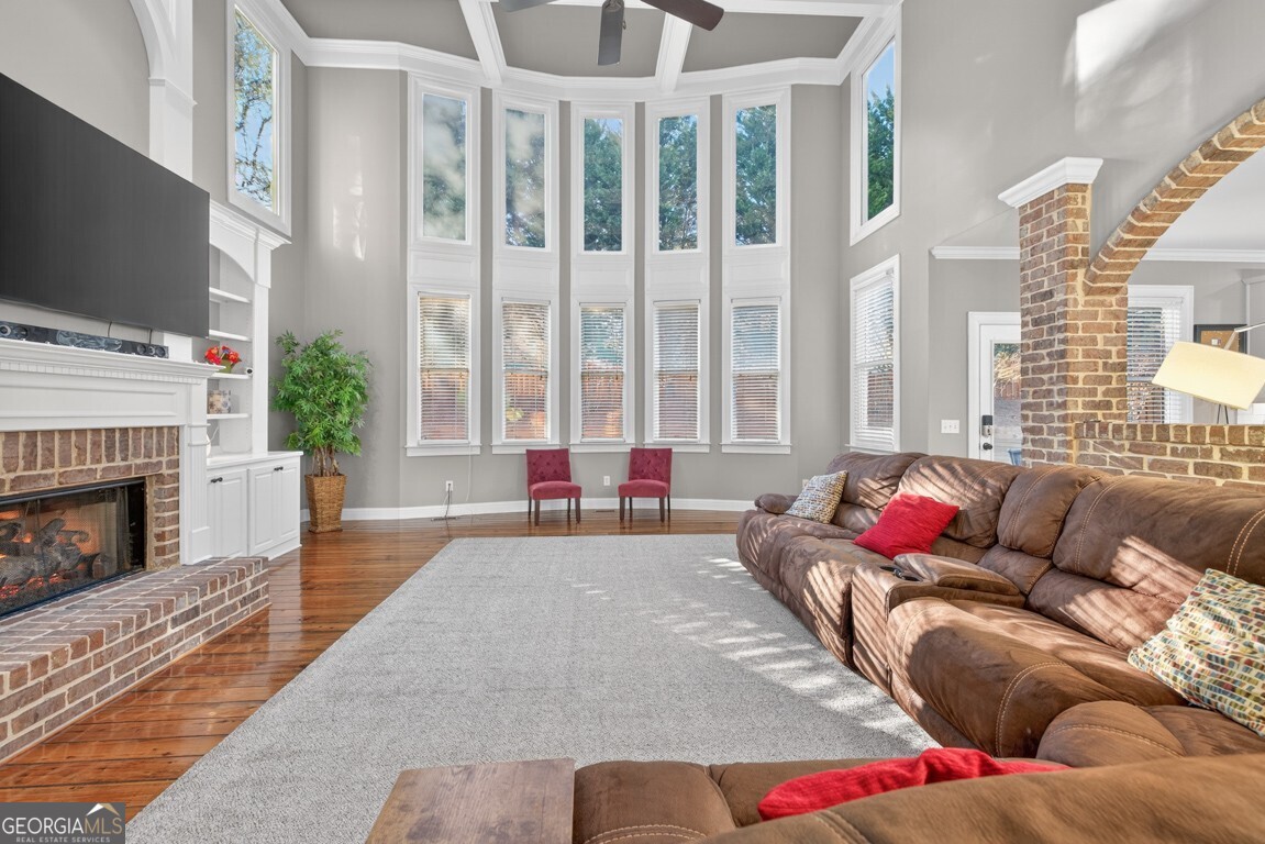 8023 Sleepy Lagoon Way