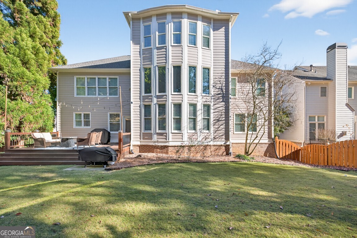 8023 Sleepy Lagoon Way