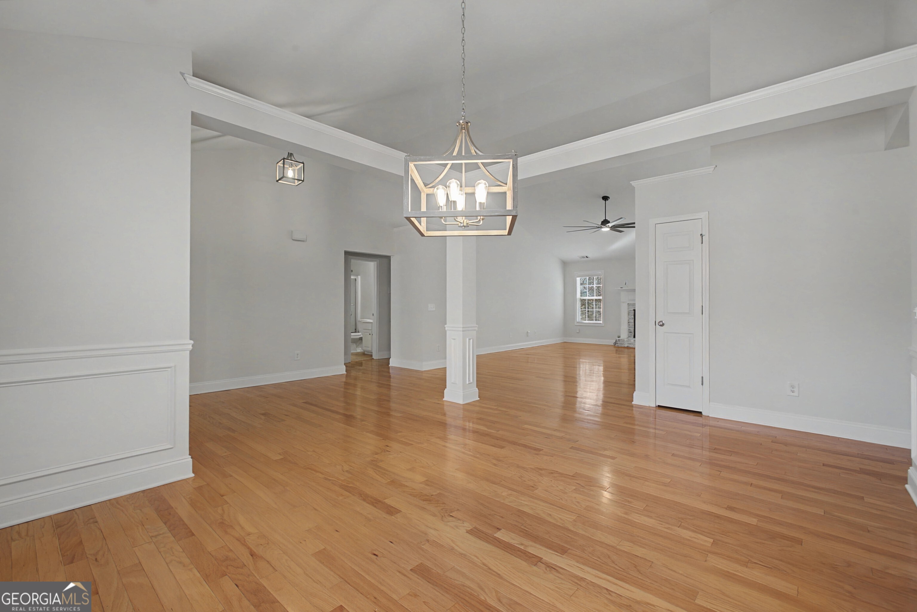 4235 Crestwood Bend Circle