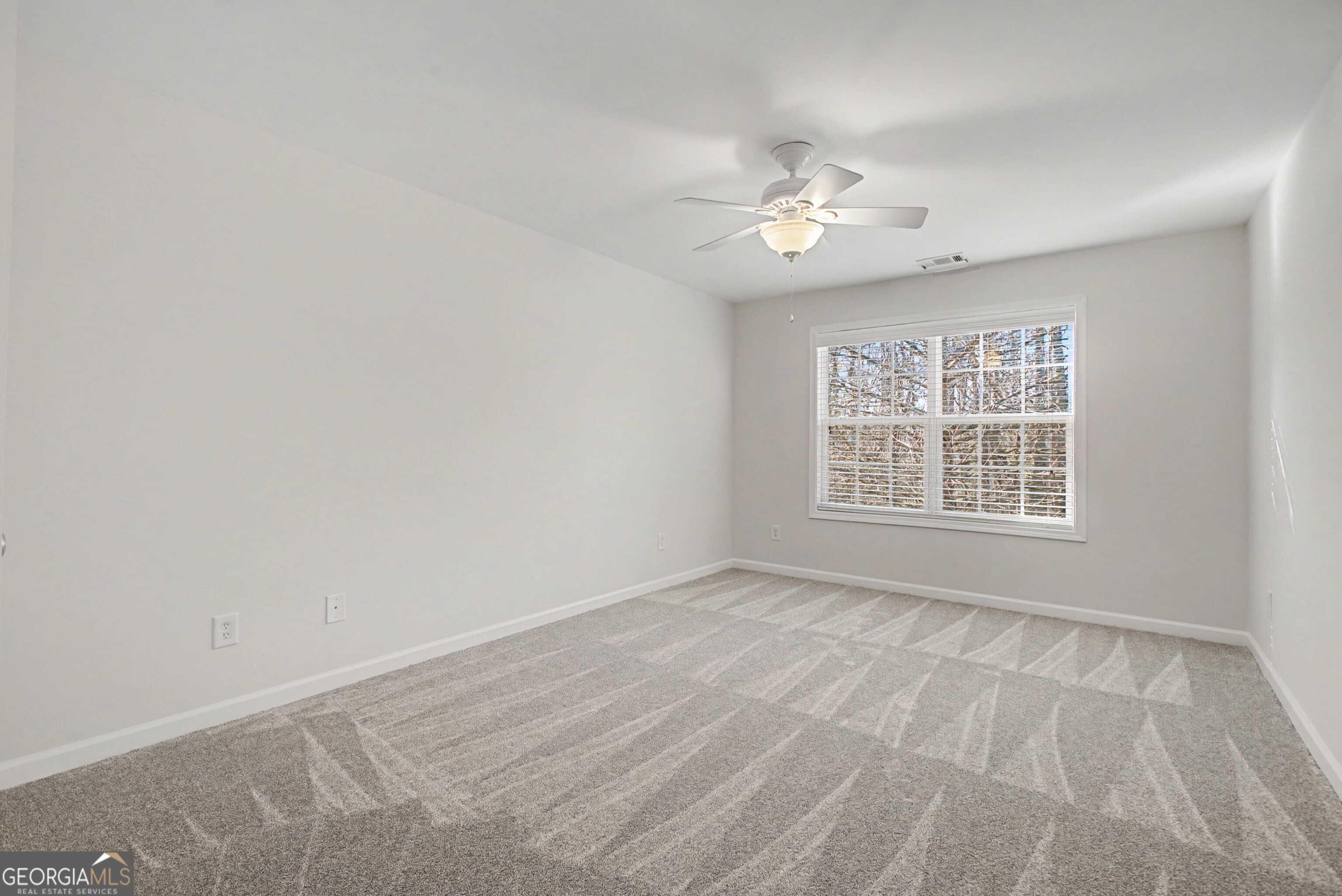 4235 Crestwood Bend Circle