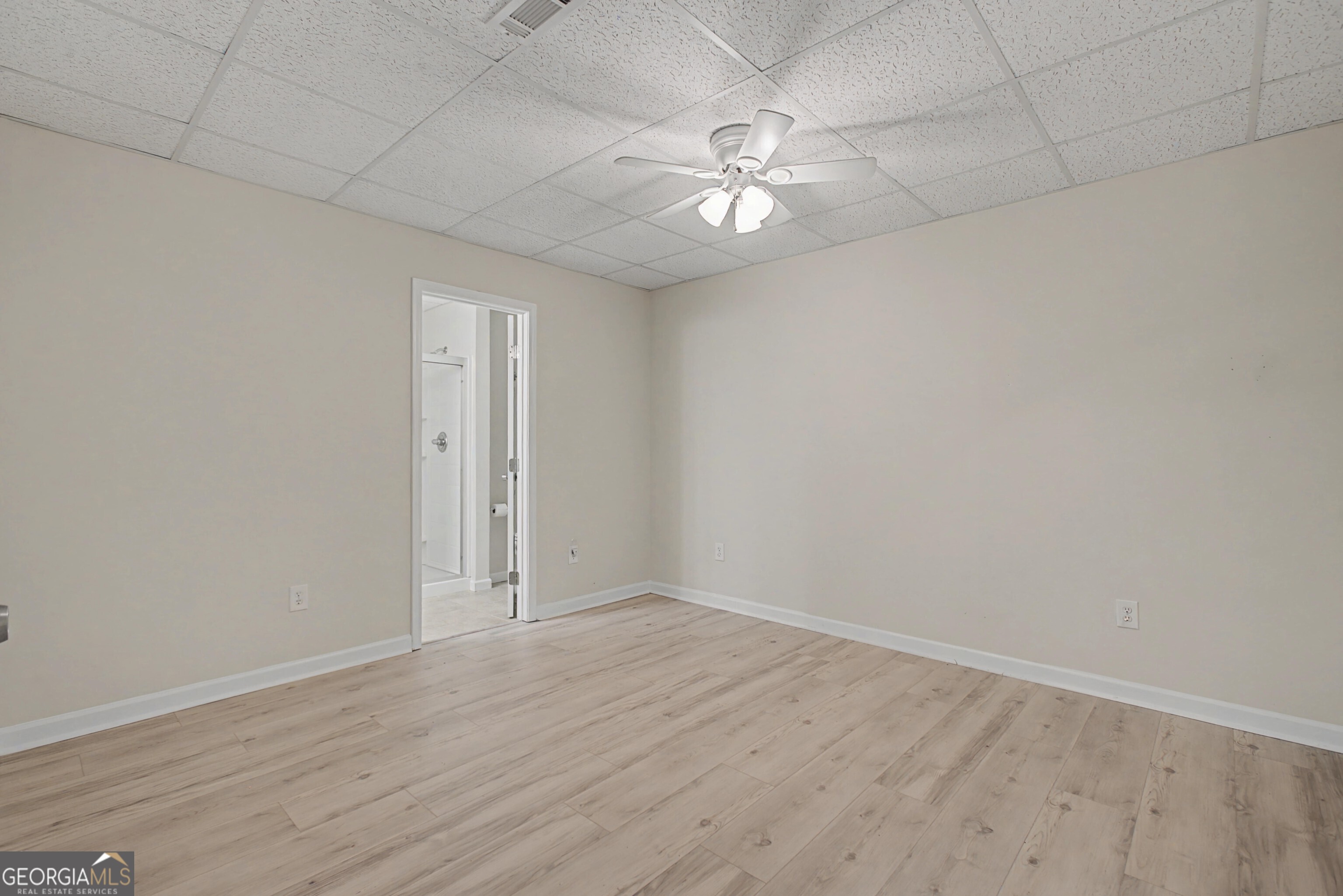 4235 Crestwood Bend Circle