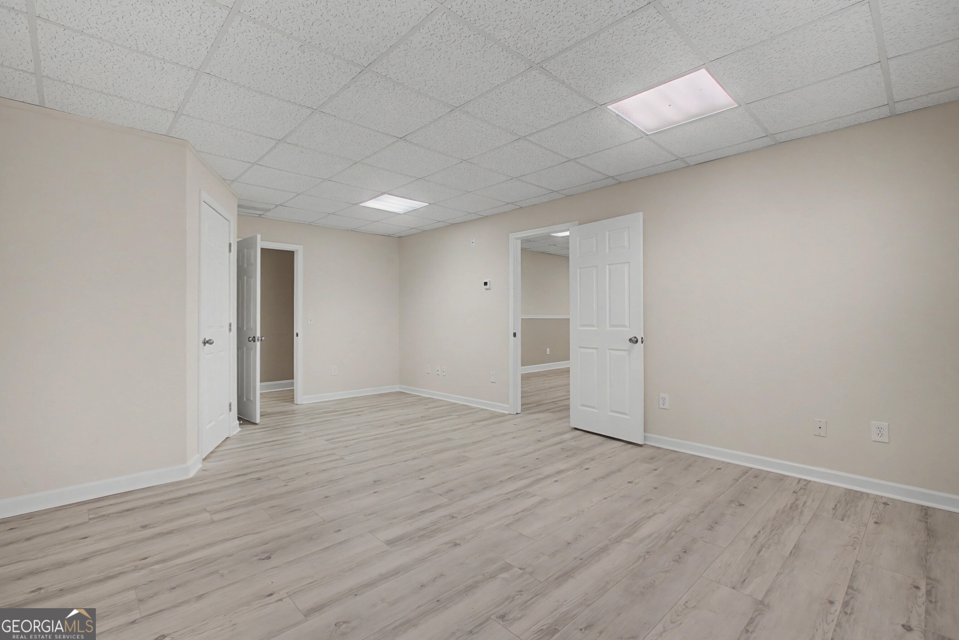 4235 Crestwood Bend Circle