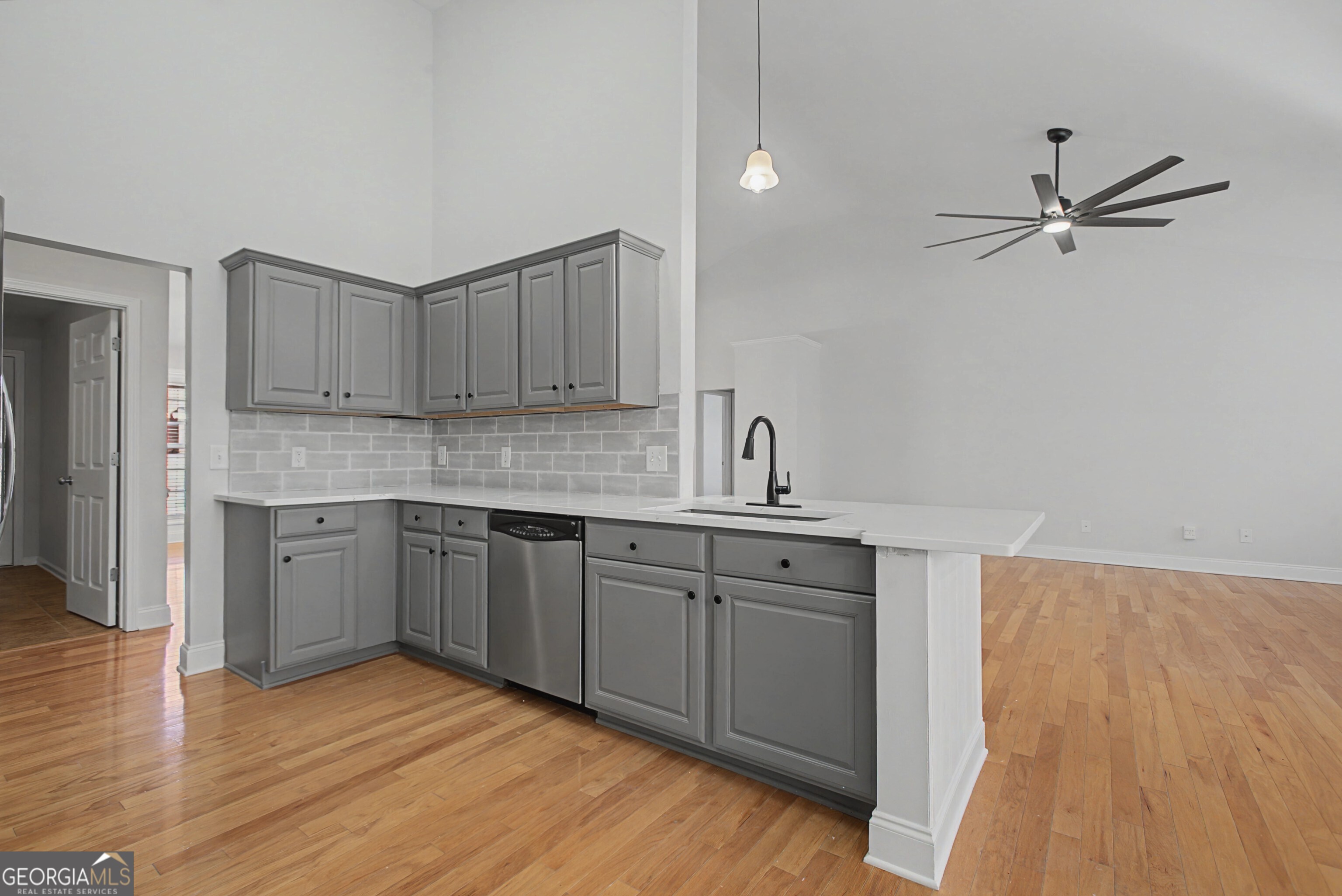 4235 Crestwood Bend Circle