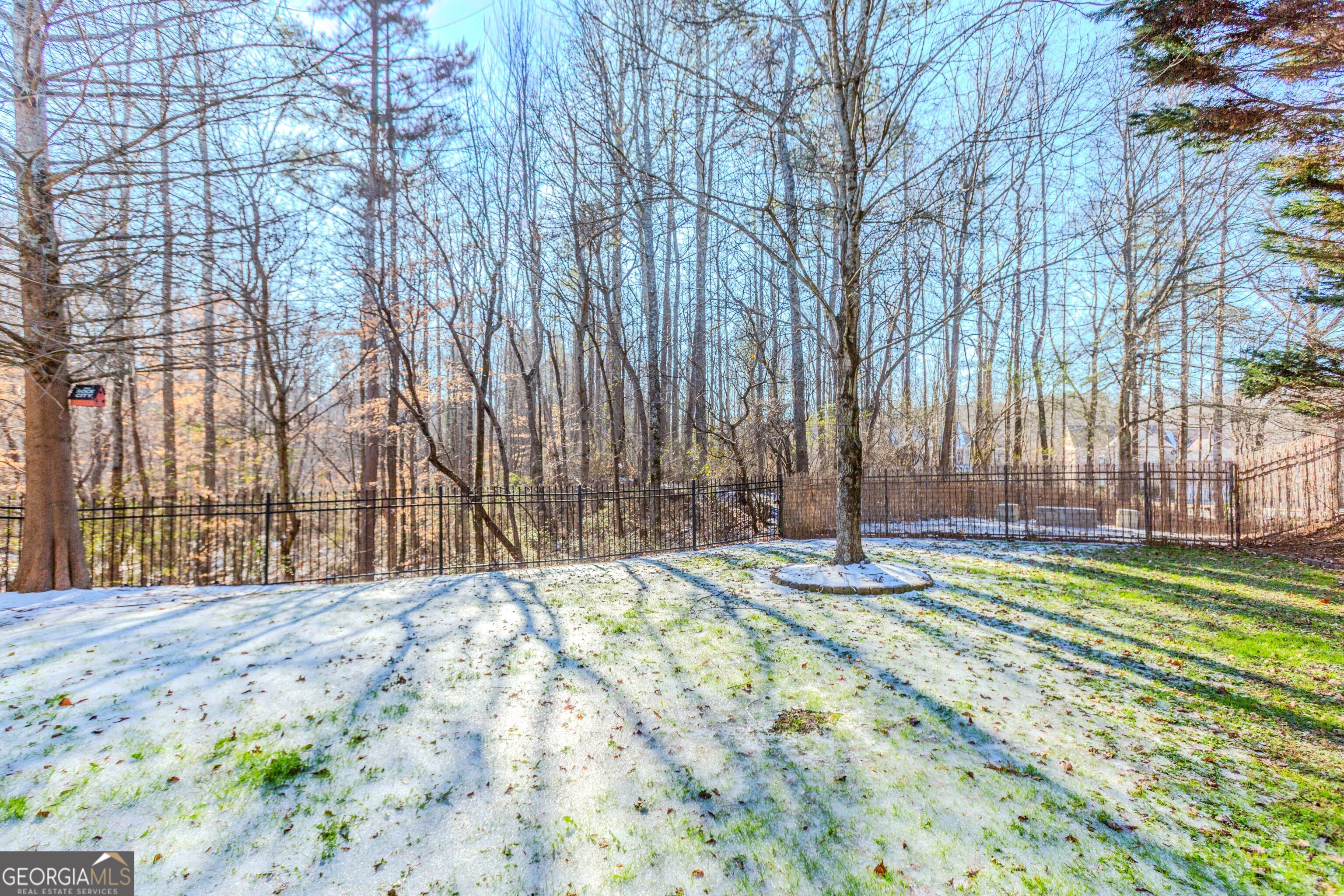 4235 Crestwood Bend Circle