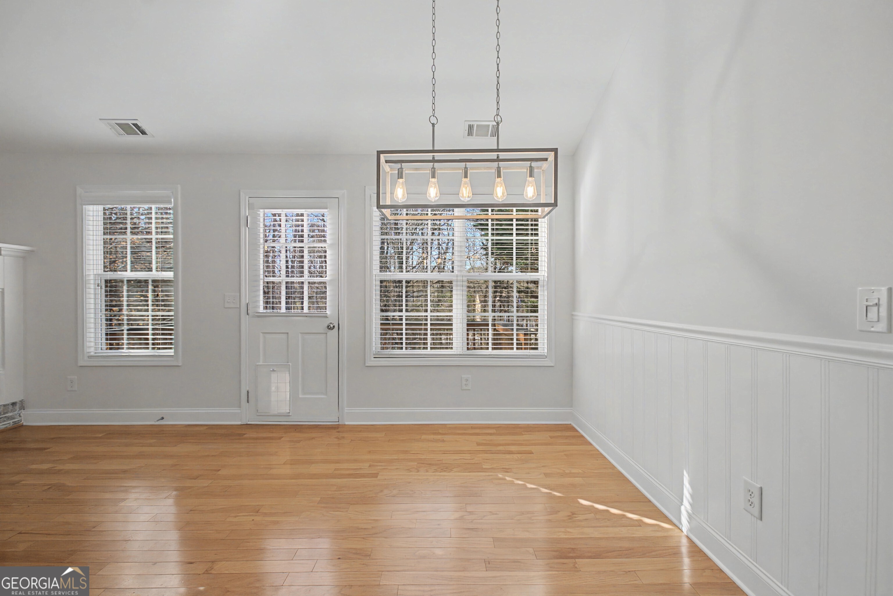 4235 Crestwood Bend Circle