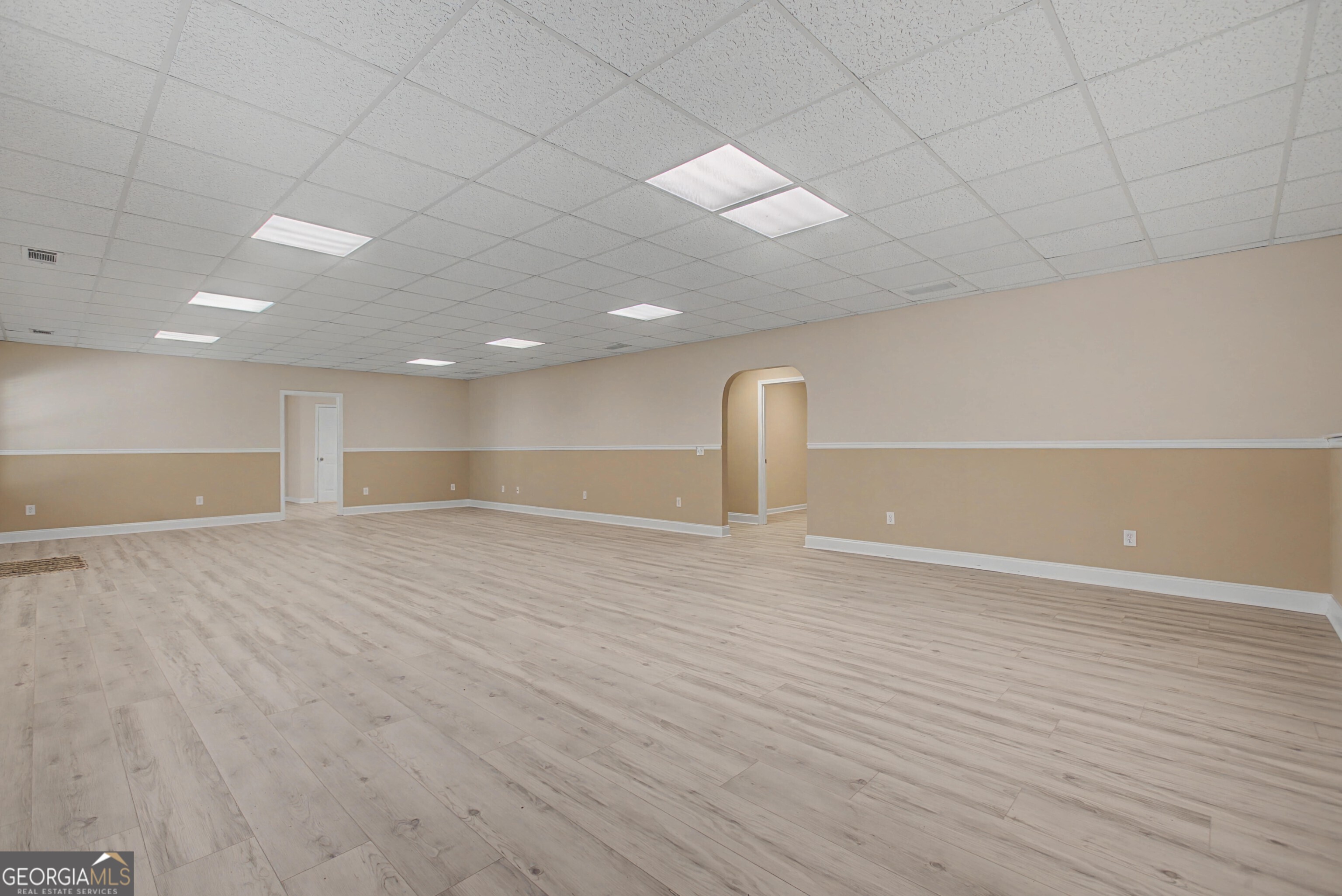 4235 Crestwood Bend Circle