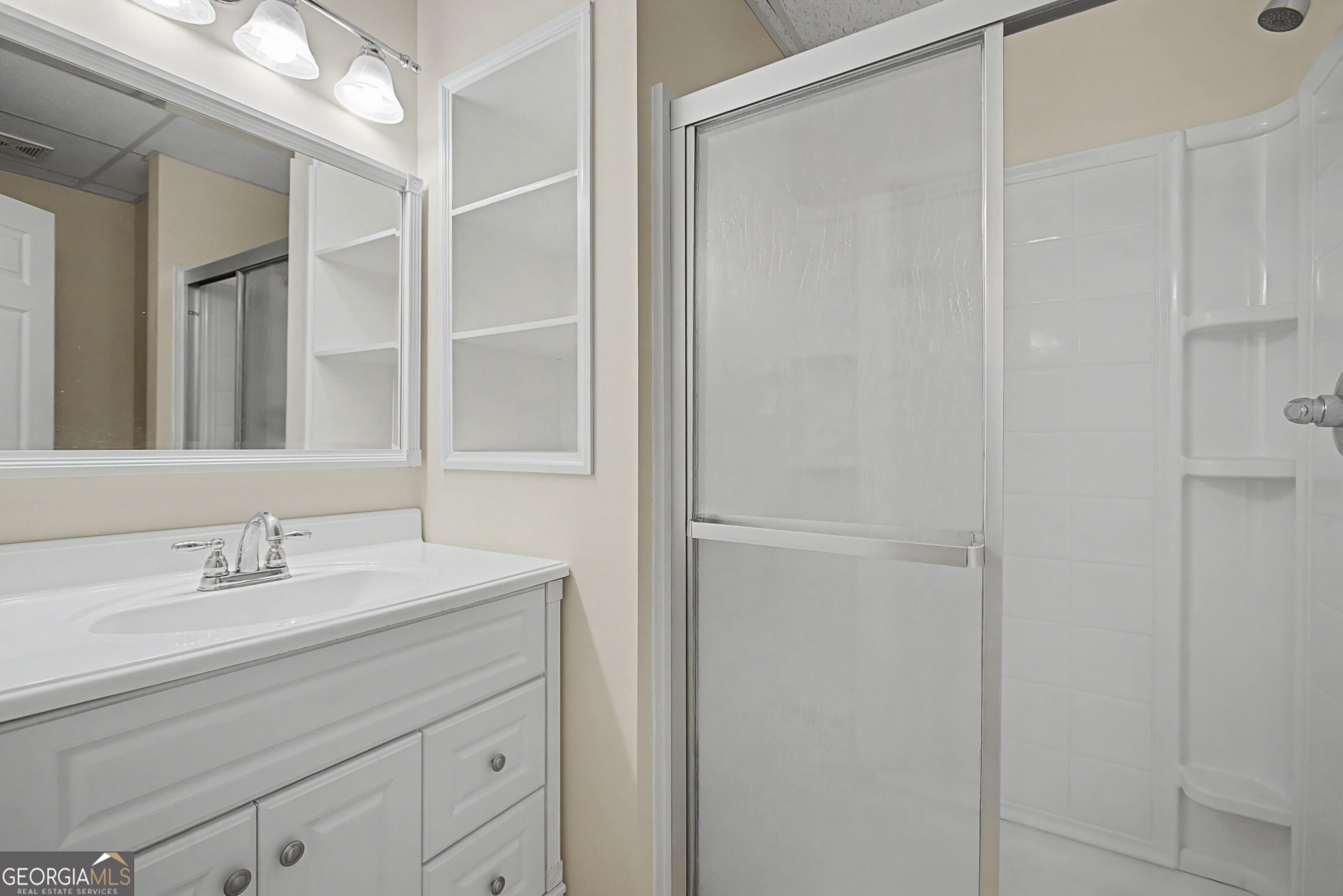 4235 Crestwood Bend Circle