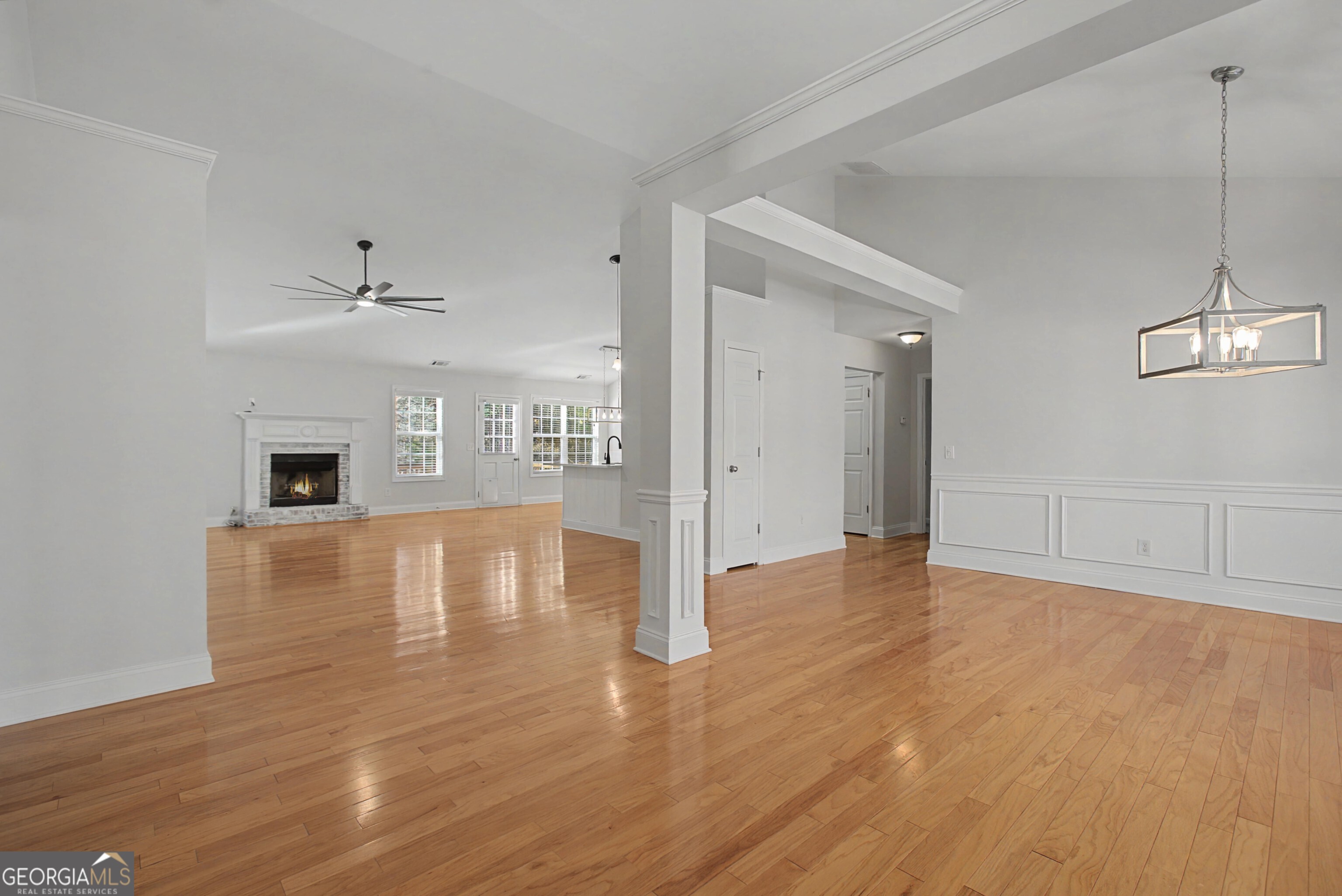 4235 Crestwood Bend Circle