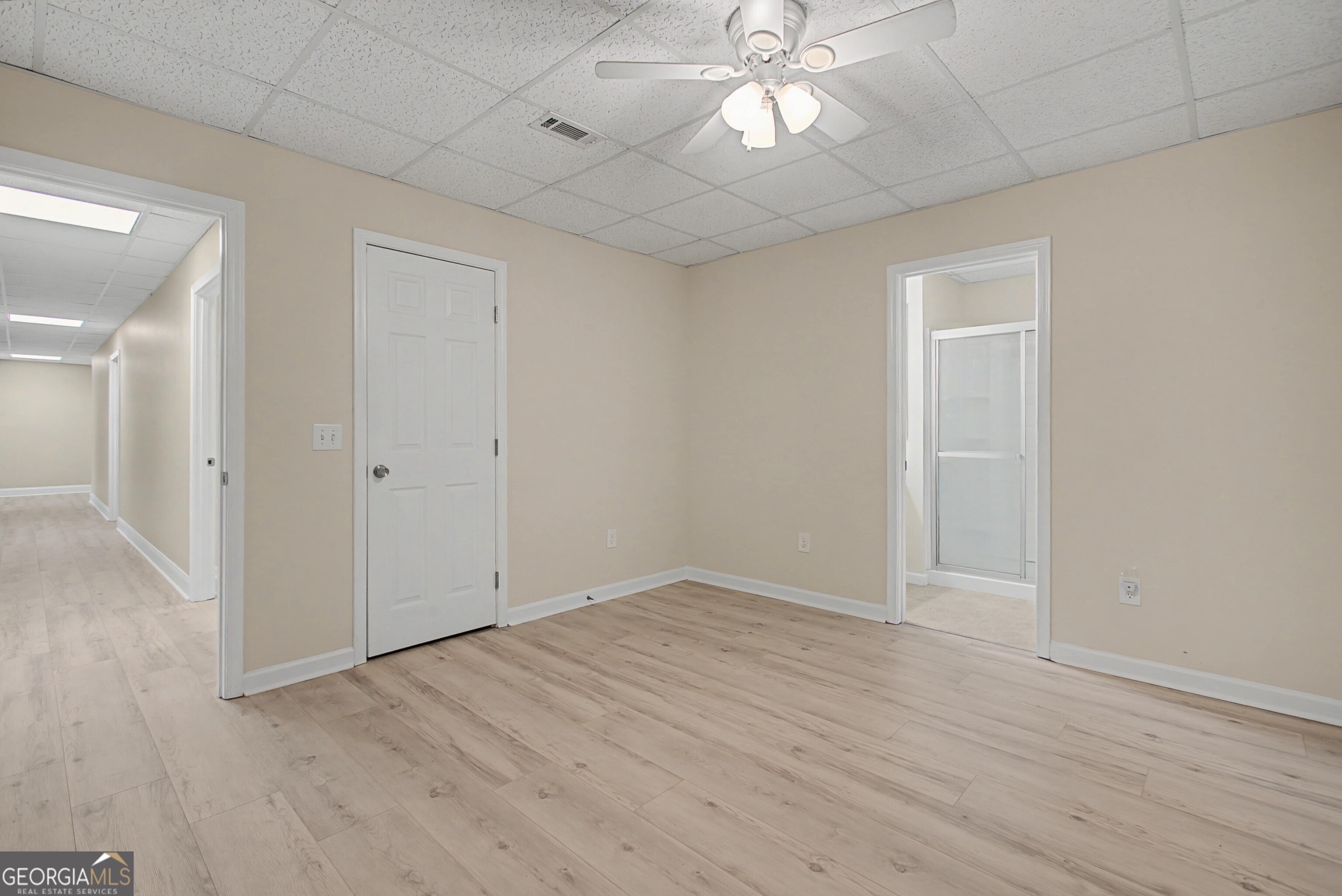 4235 Crestwood Bend Circle