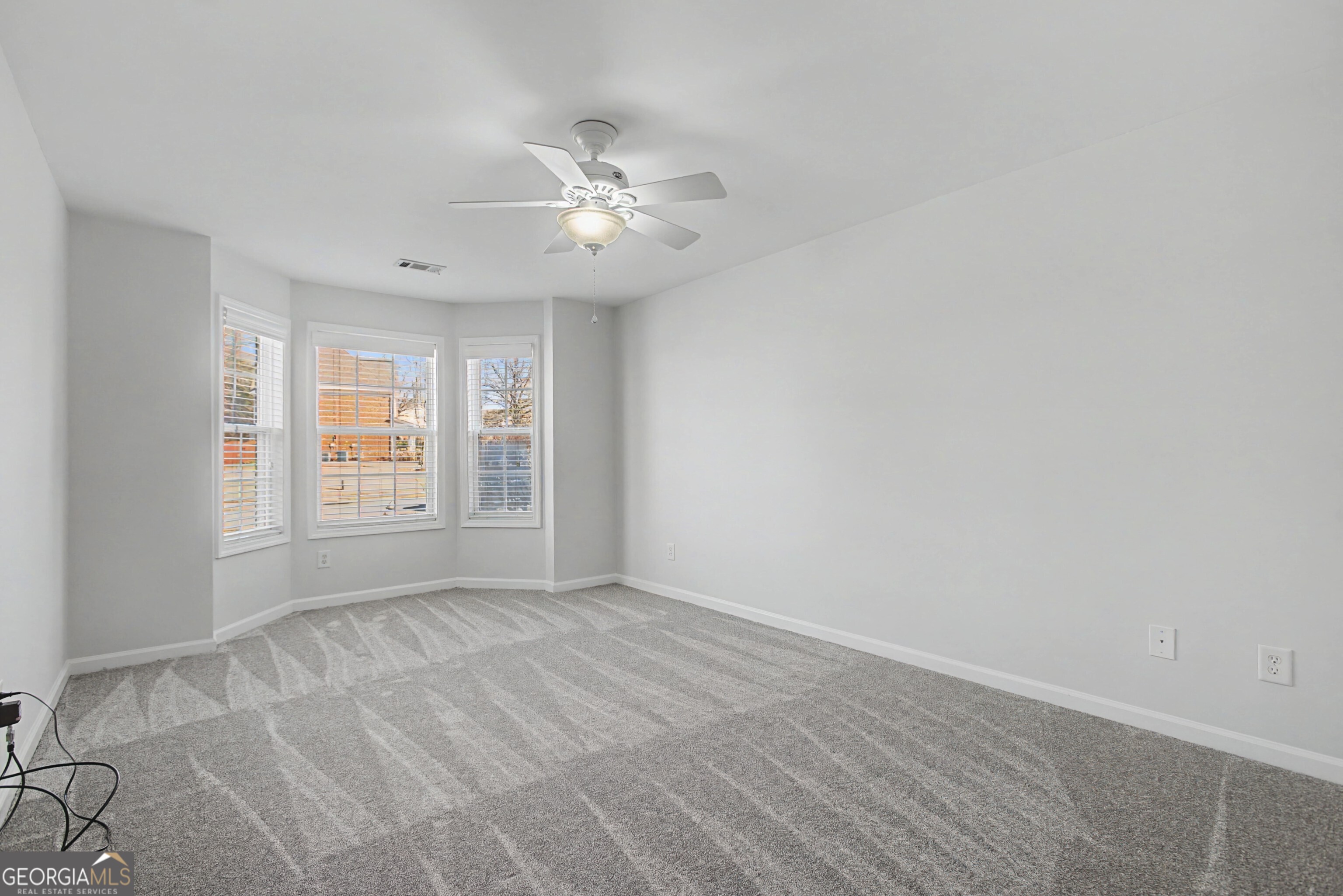 4235 Crestwood Bend Circle