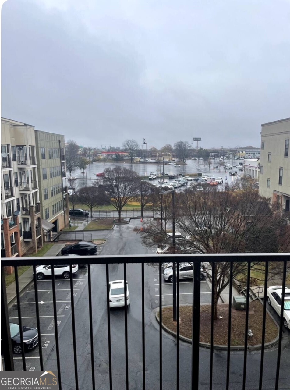 898 Oak Street # 3423