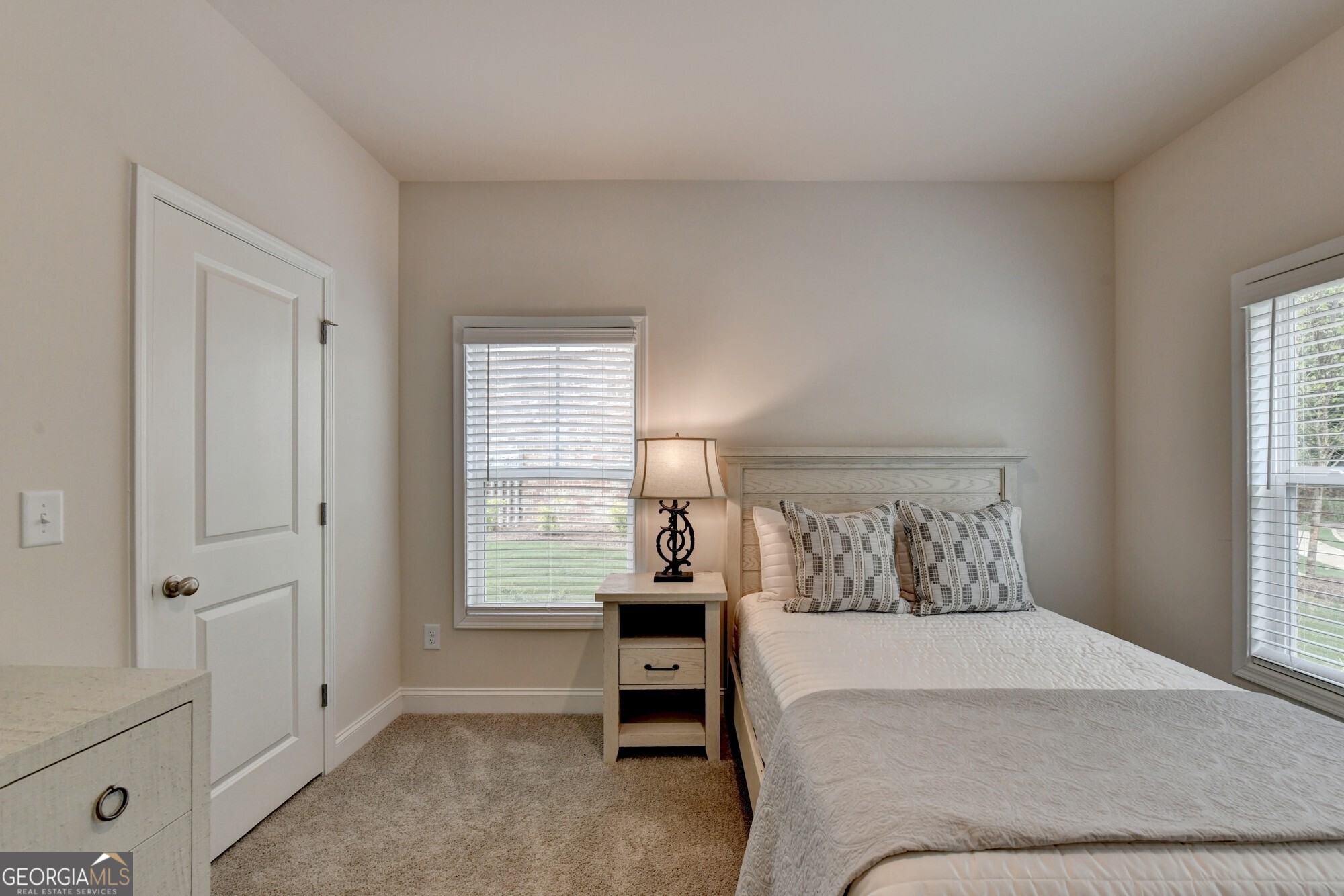 850 Glennferry Bend SW