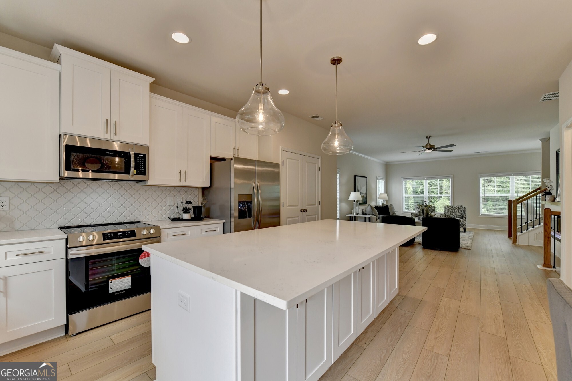 850 Glennferry Bend SW