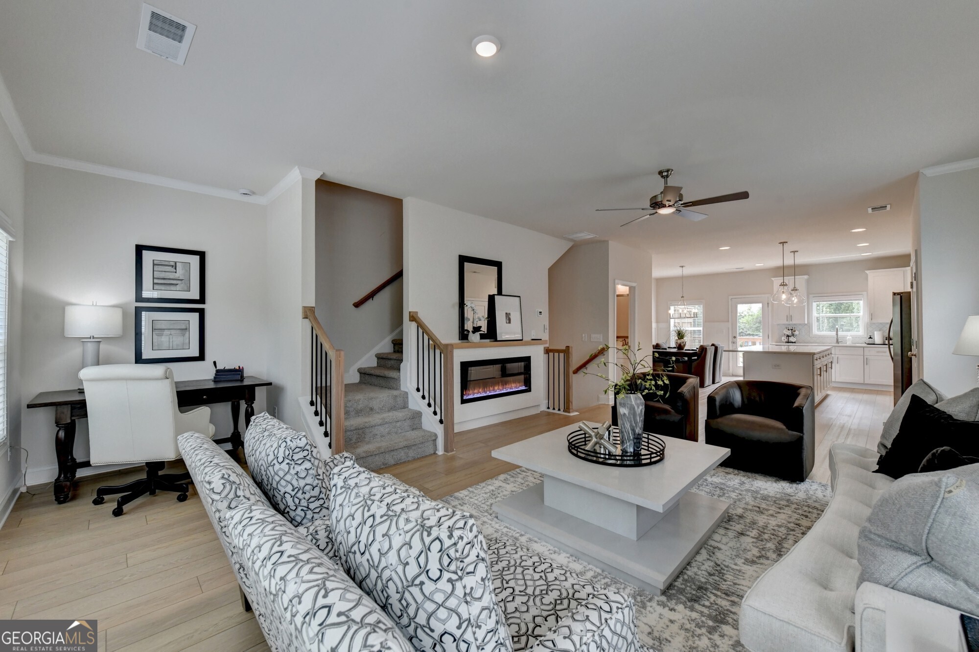 850 Glennferry Bend SW