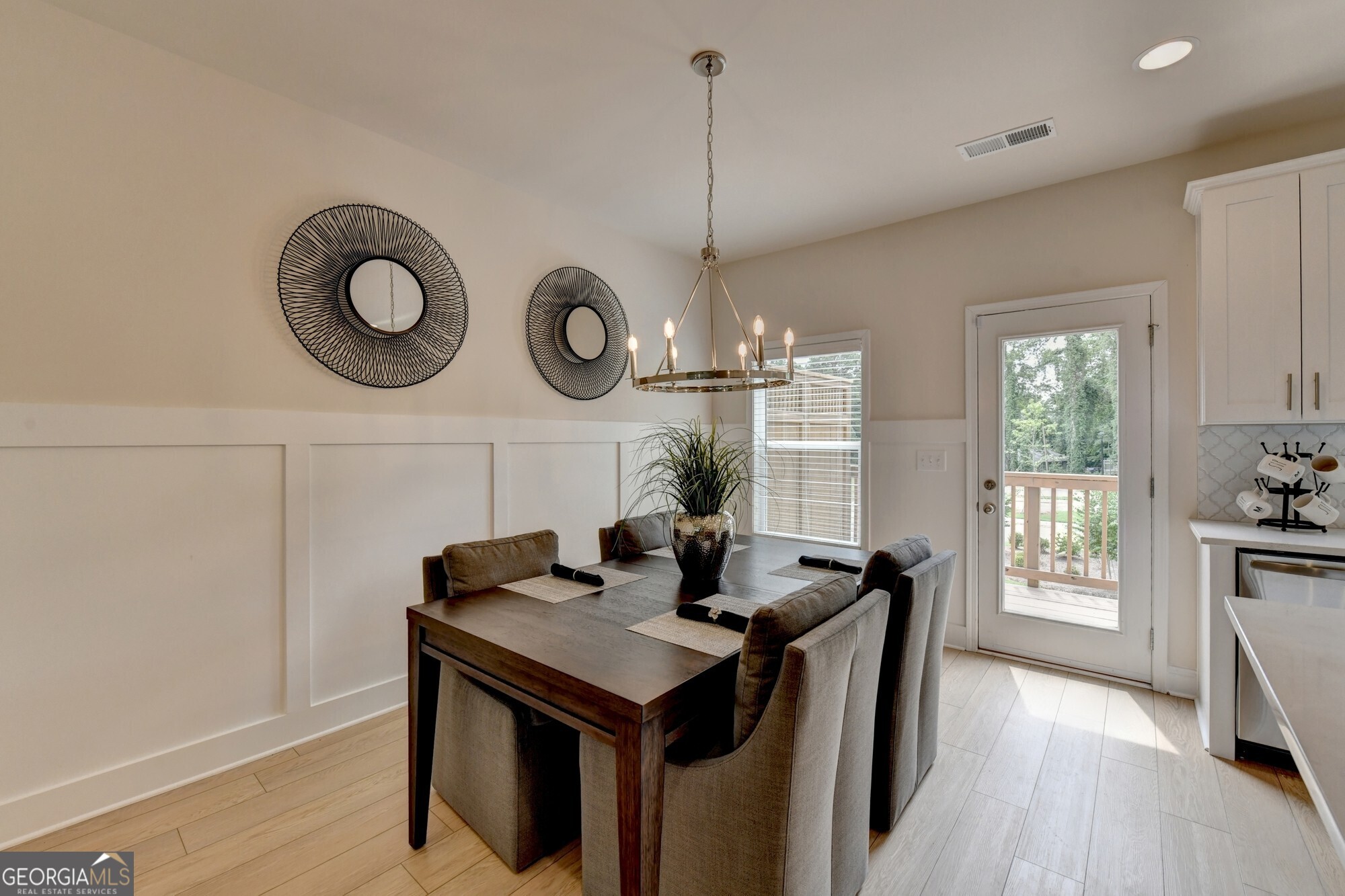 850 Glennferry Bend SW