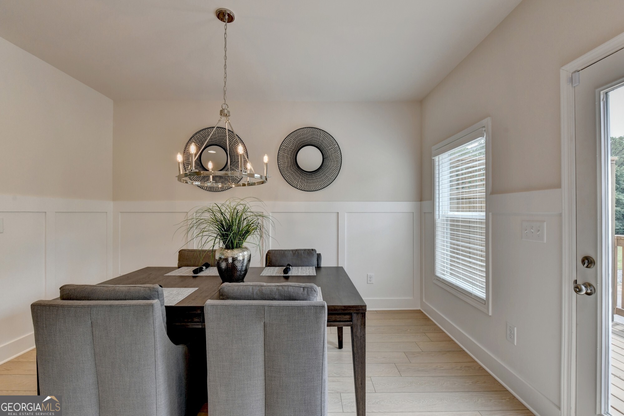 850 Glennferry Bend SW