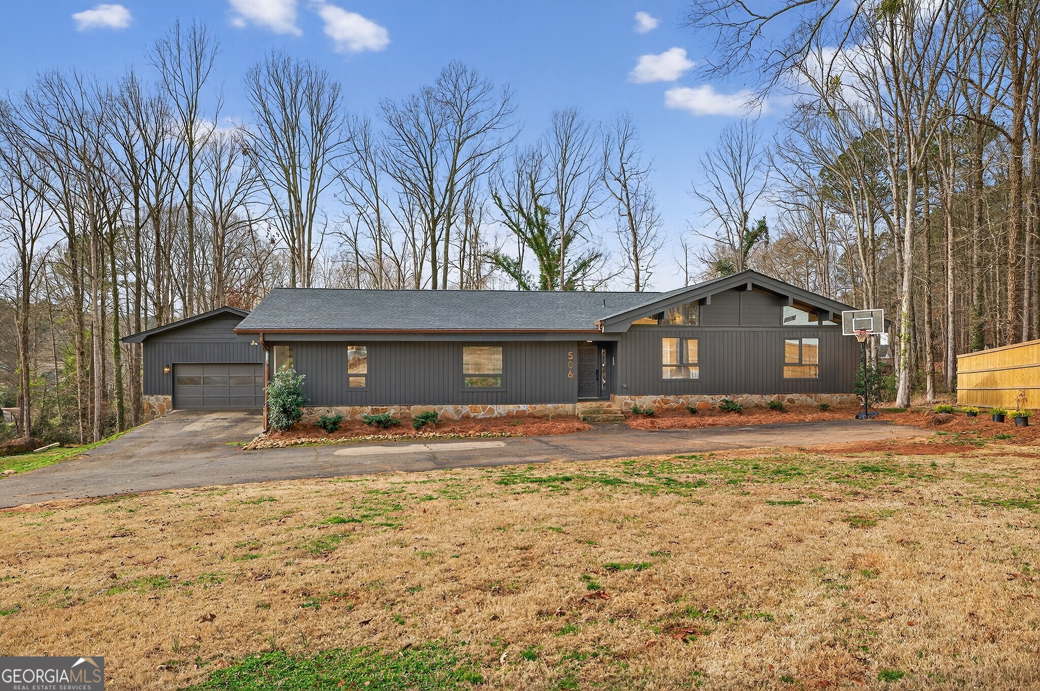 506 Breedlove Drive