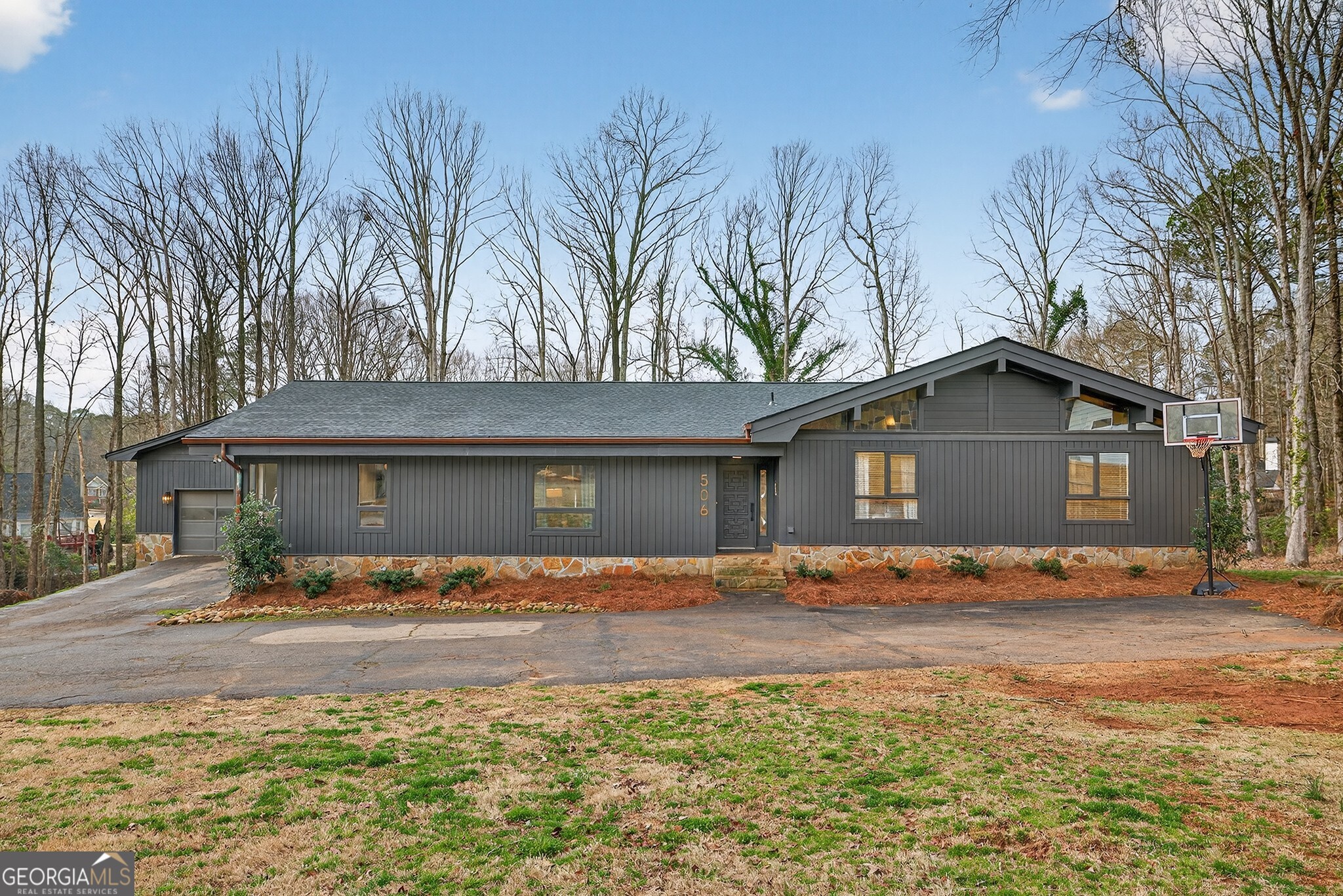 506 Breedlove Drive