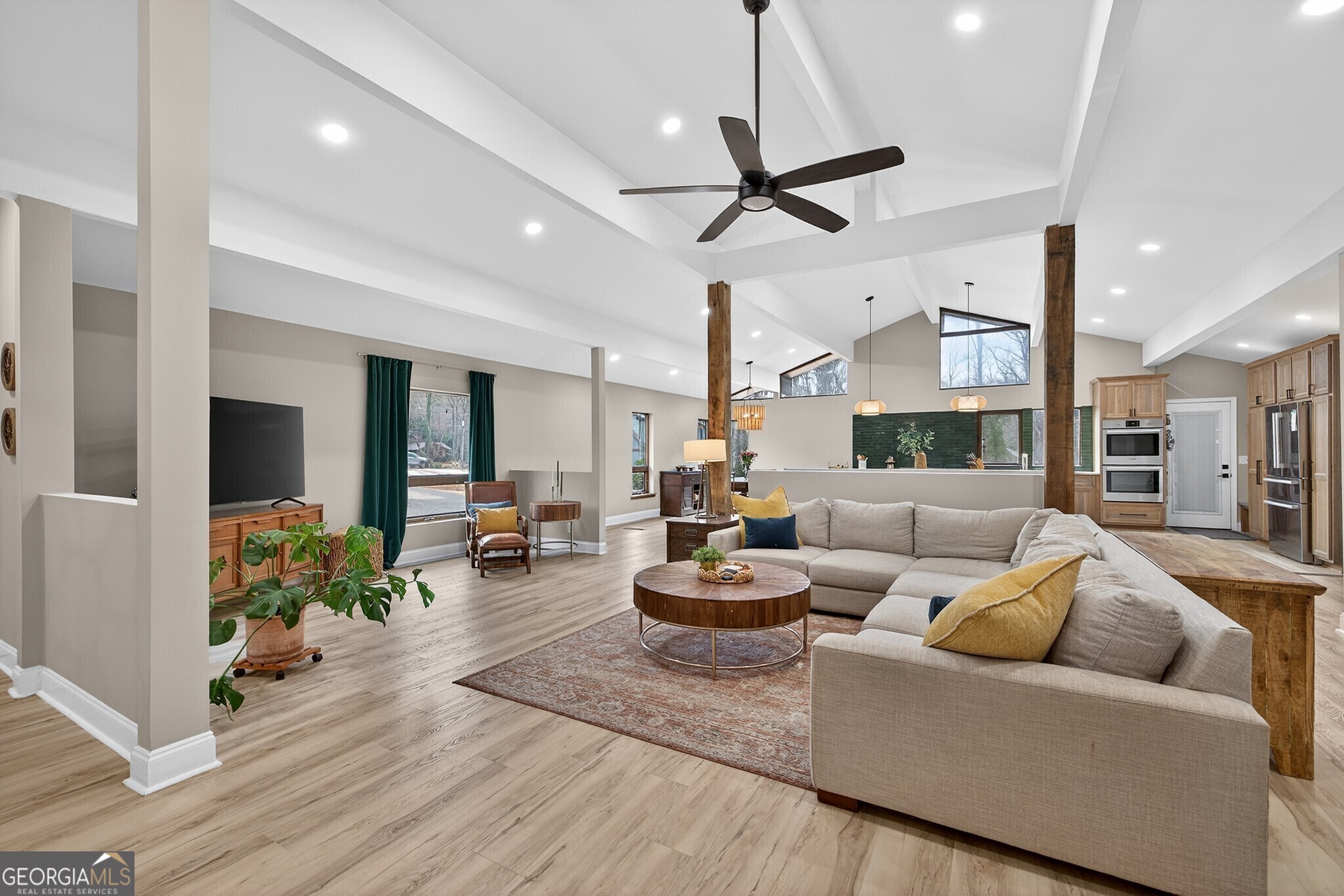 506 Breedlove Drive