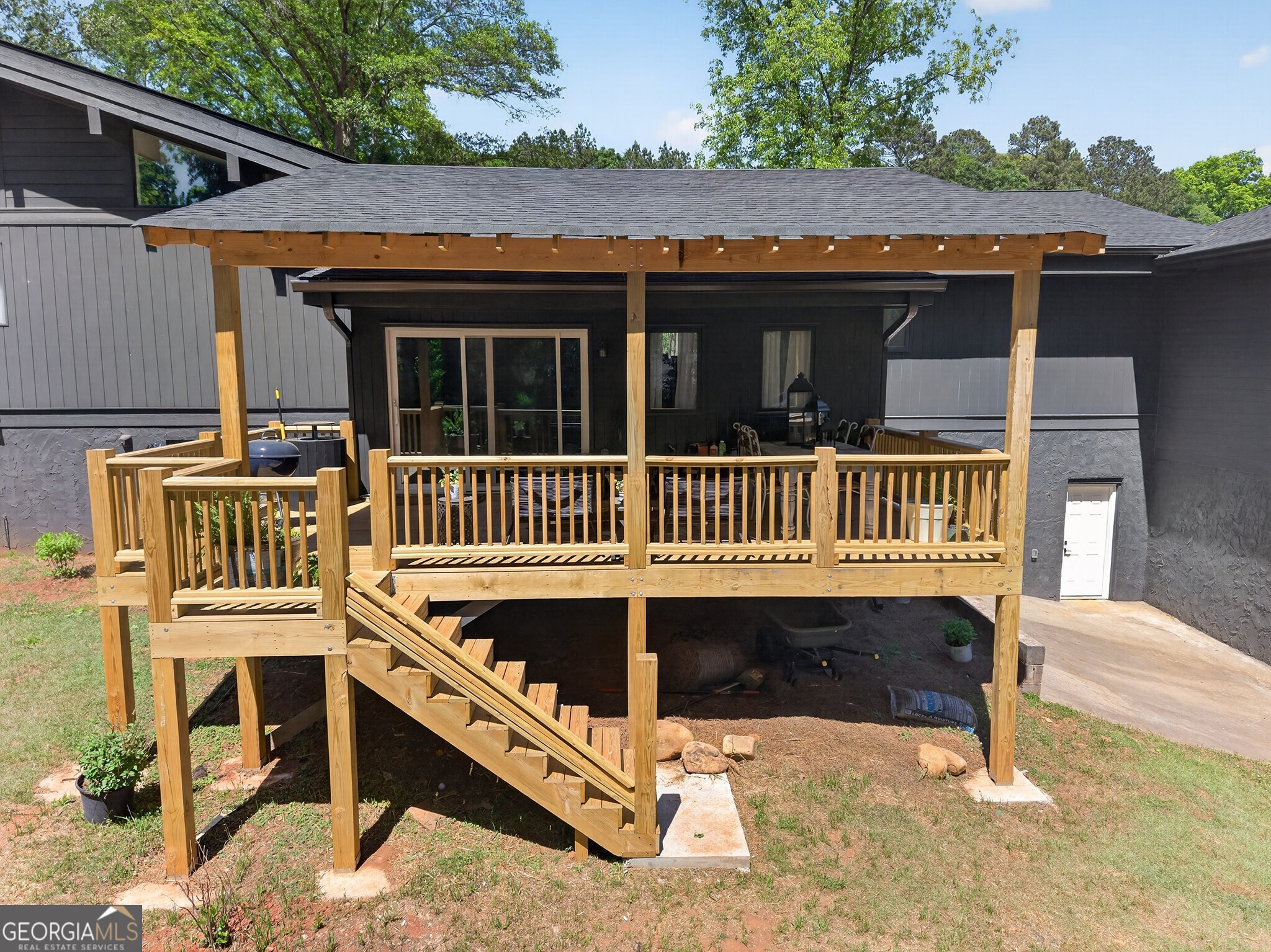 506 Breedlove Drive