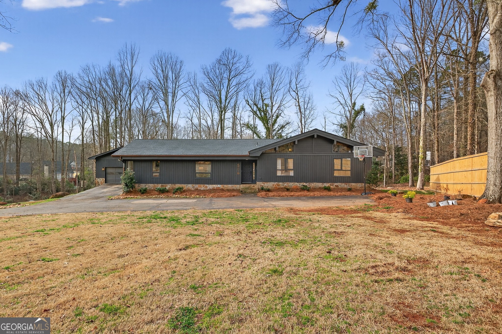 506 Breedlove Drive