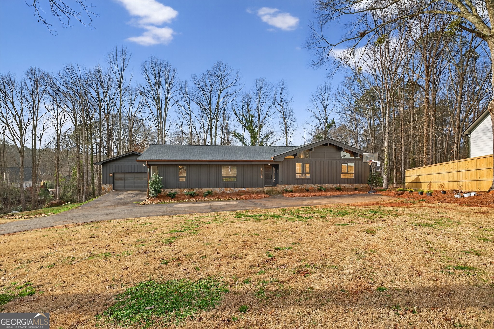 506 Breedlove Drive