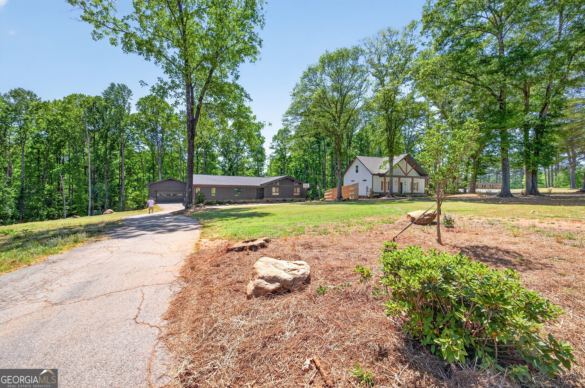506 Breedlove Drive