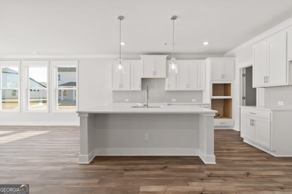 2437 Enchanted Sky Way