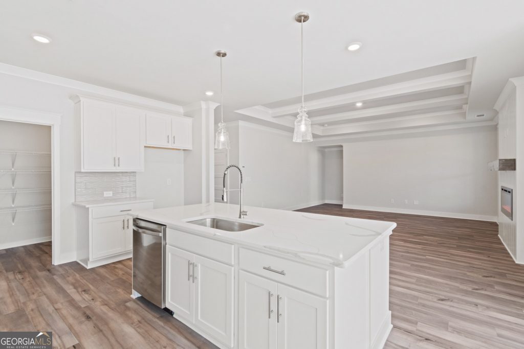 2437 Enchanted Sky Way