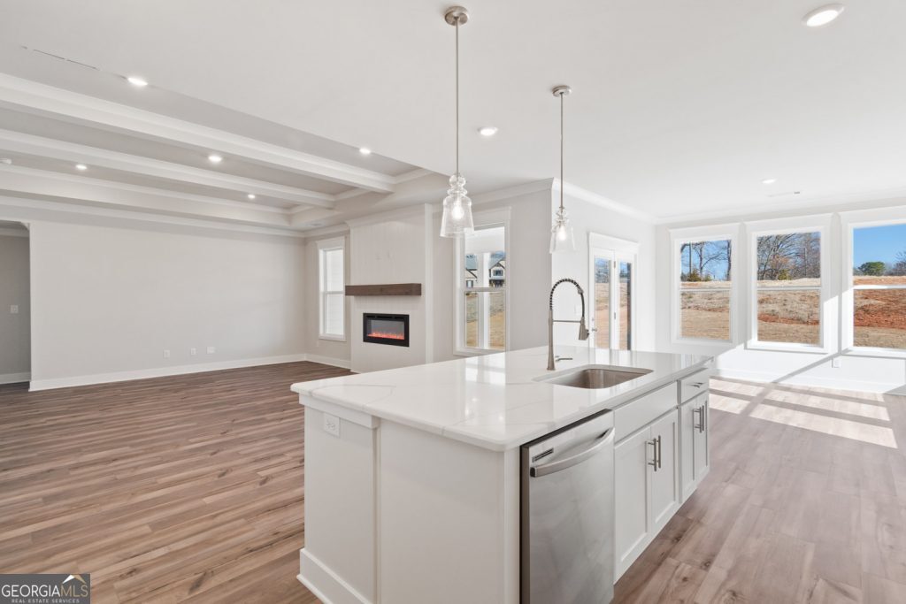 2437 Enchanted Sky Way